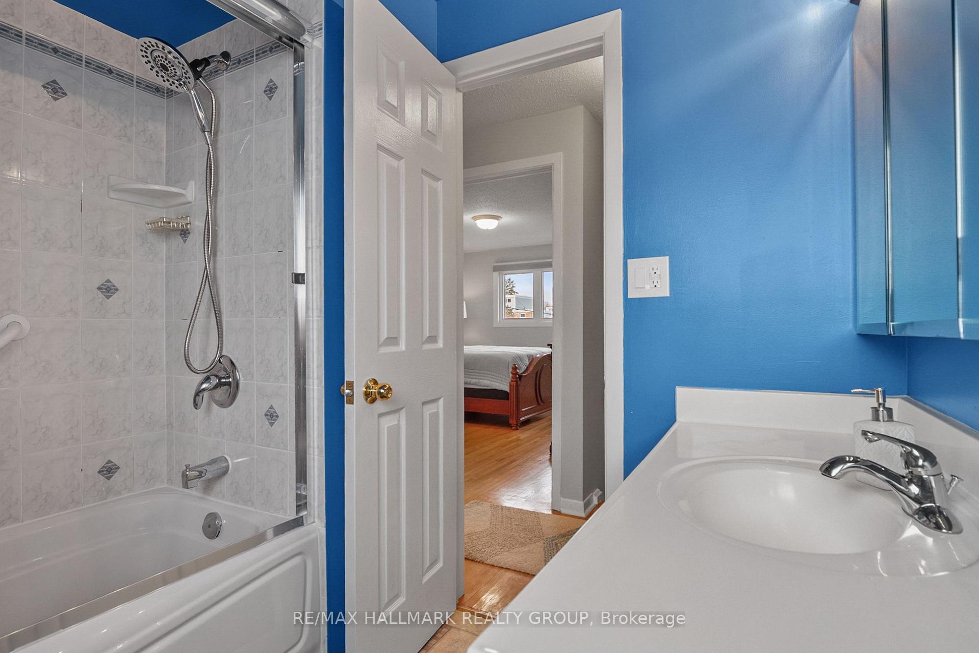 Photo 33 of 30 Tiverton Drive, Ottawa, Borden Farm/Stewart Farm/Carleton Heights/Parkwood Hills — HOMEH