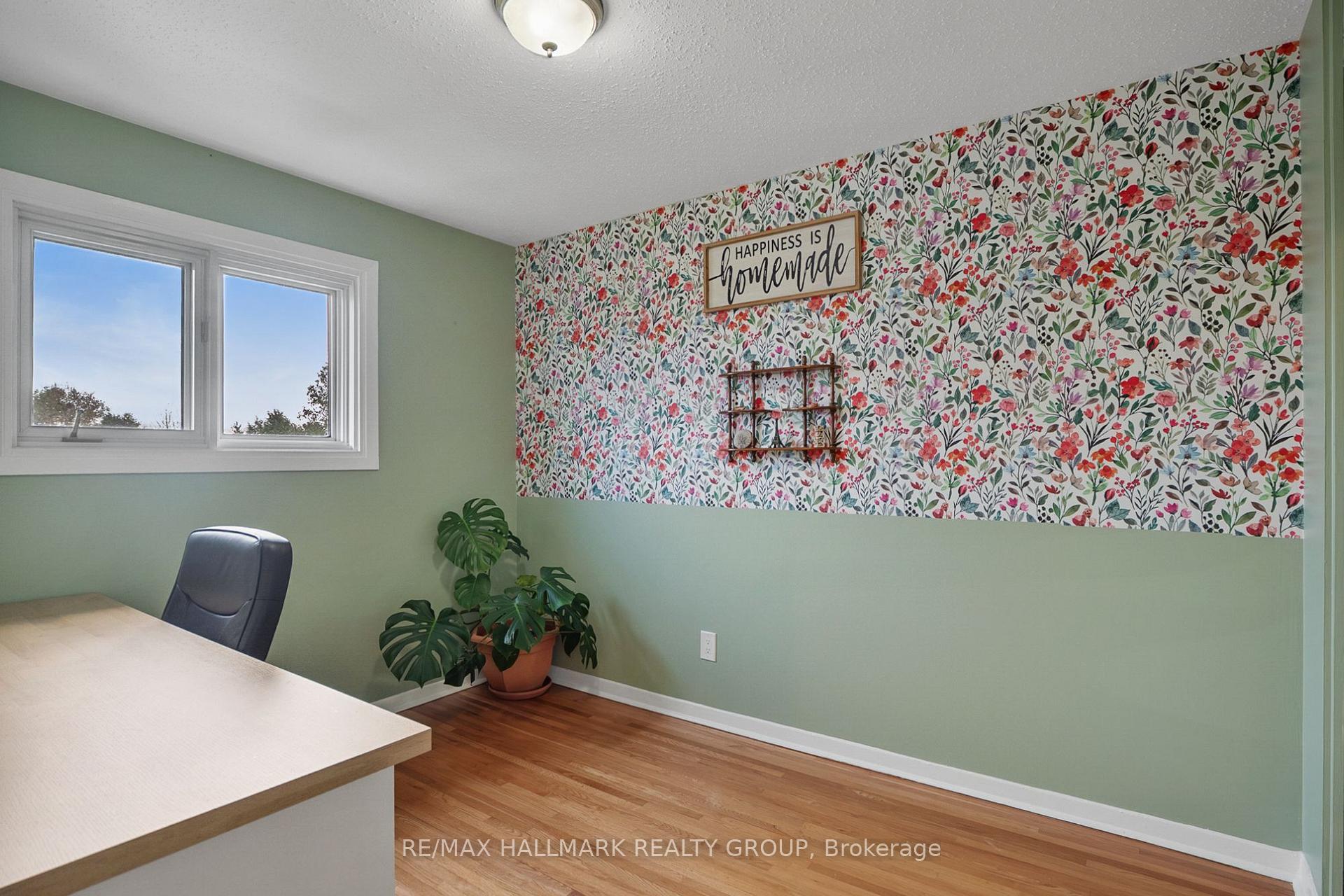 Photo 23 of 30 Tiverton Drive, Ottawa, Borden Farm/Stewart Farm/Carleton Heights/Parkwood Hills — HOMEH