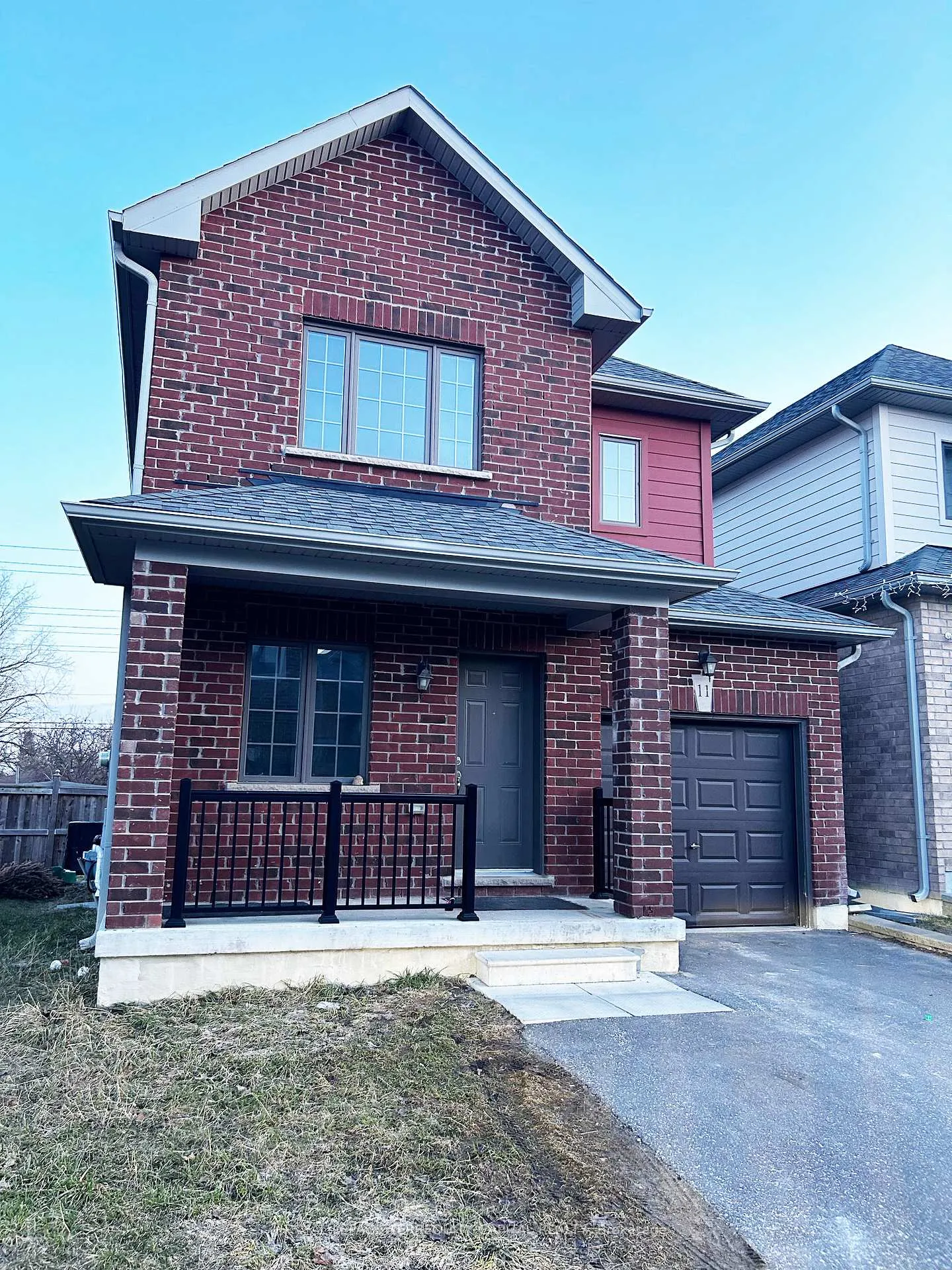 Front of 11 Bedford Estates Crescent