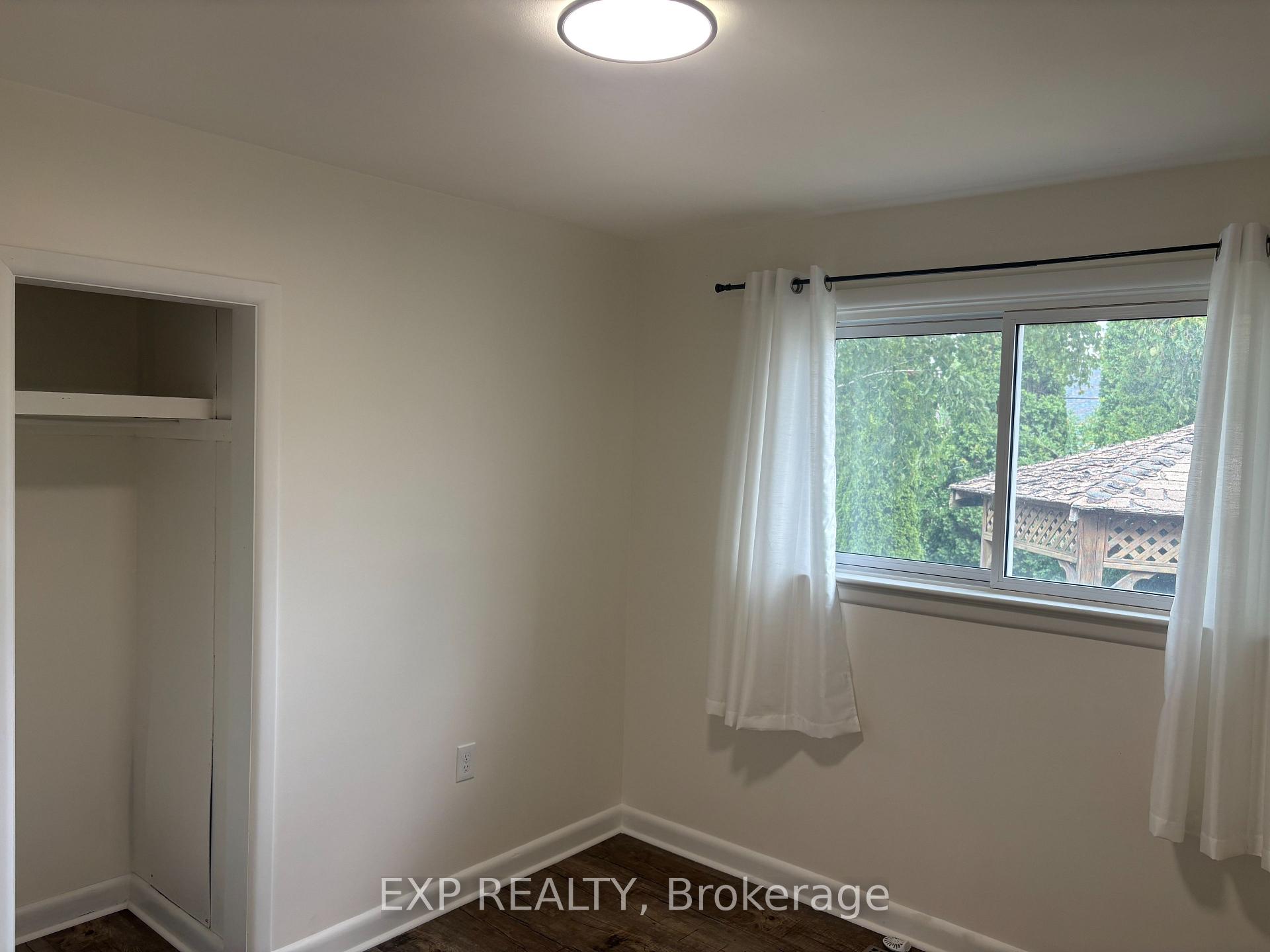Photo 9 of 17 Huff Avenue, Brantford — HOMEH