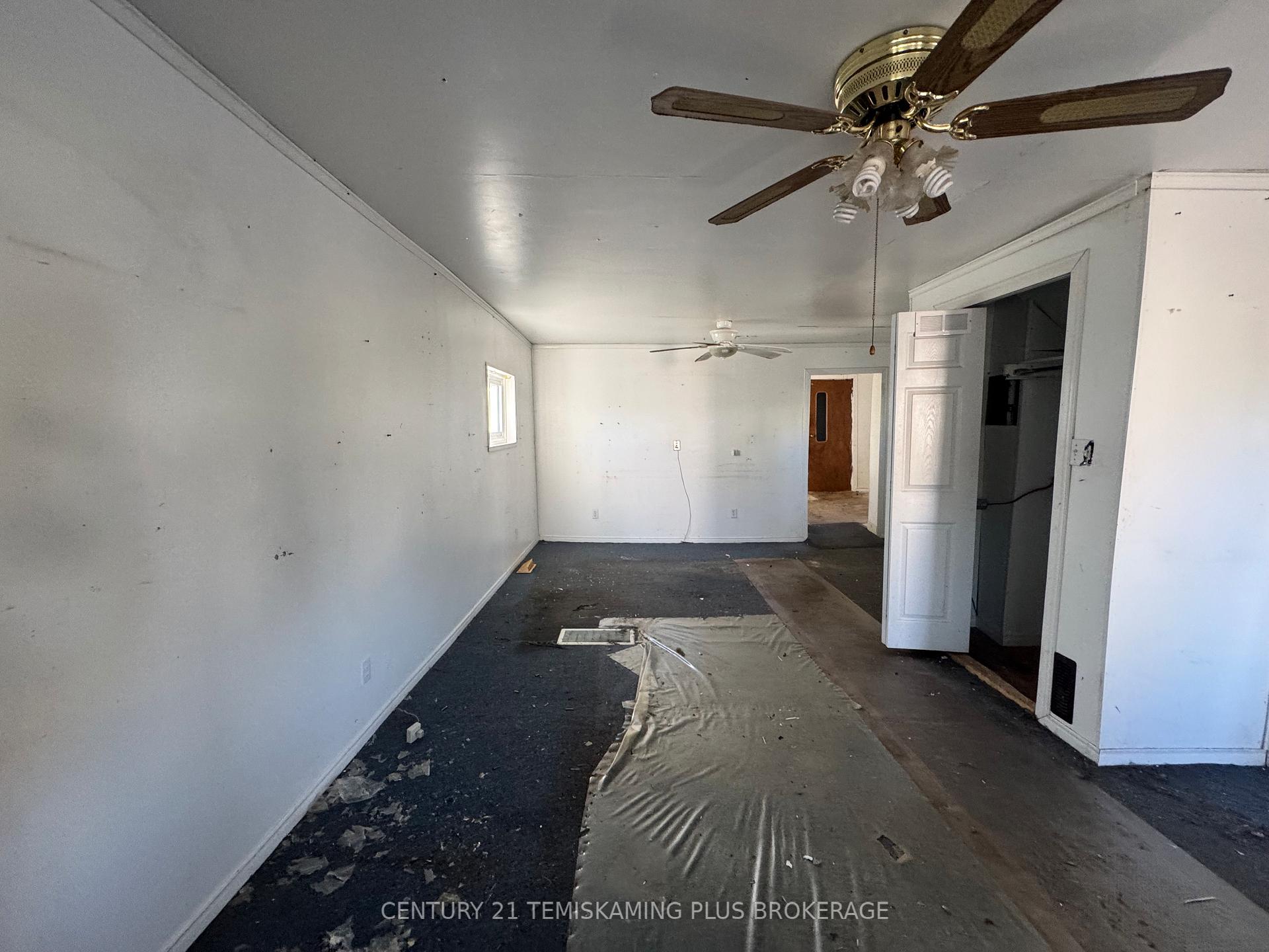 Photo 5 of 8 Cobalt Street, Cobalt — HOMEH