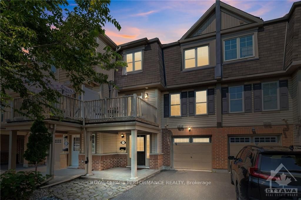 Front of 2527 Waterlilly Way