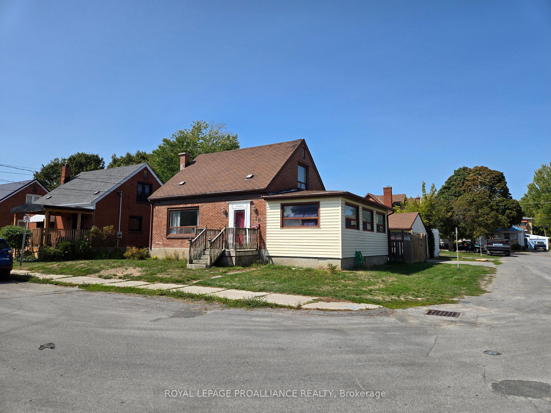 Photo 20 of 10 Wellington Crescent, Belleville, Belleville Ward — HOMEH