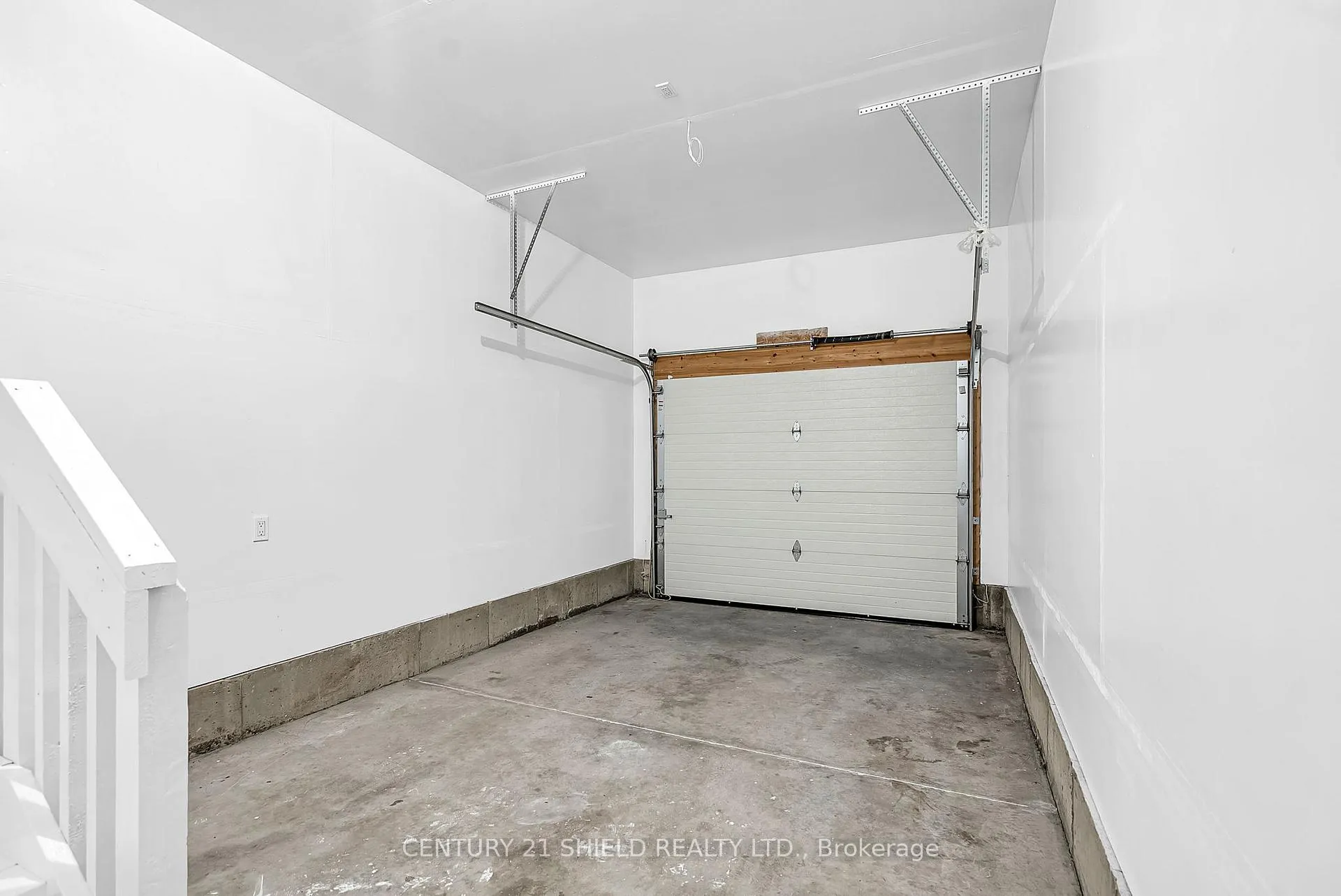 Photo 31 of 213 Third Street W, Cornwall — HOMEH