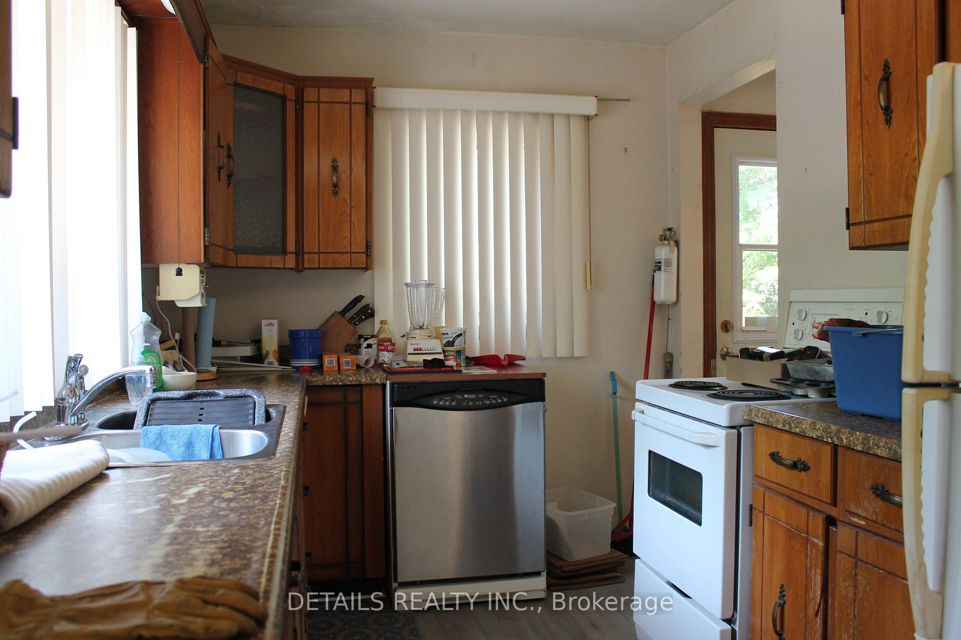 Photo 6 of 4604 Anderson Road, Ottawa, Carlsbad Springs — HOMEH