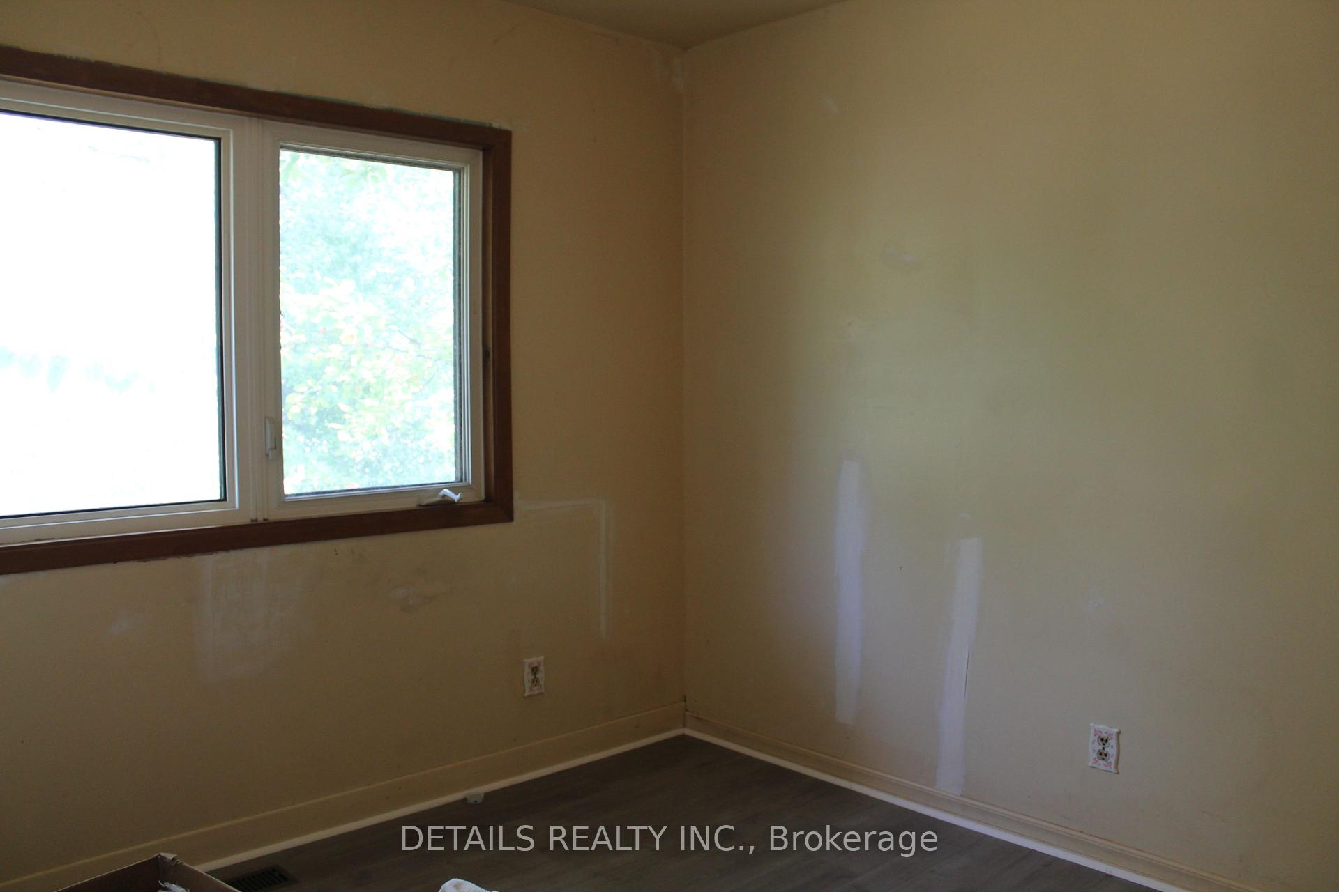 Photo 10 of 4604 Anderson Road, Ottawa, Carlsbad Springs — HOMEH