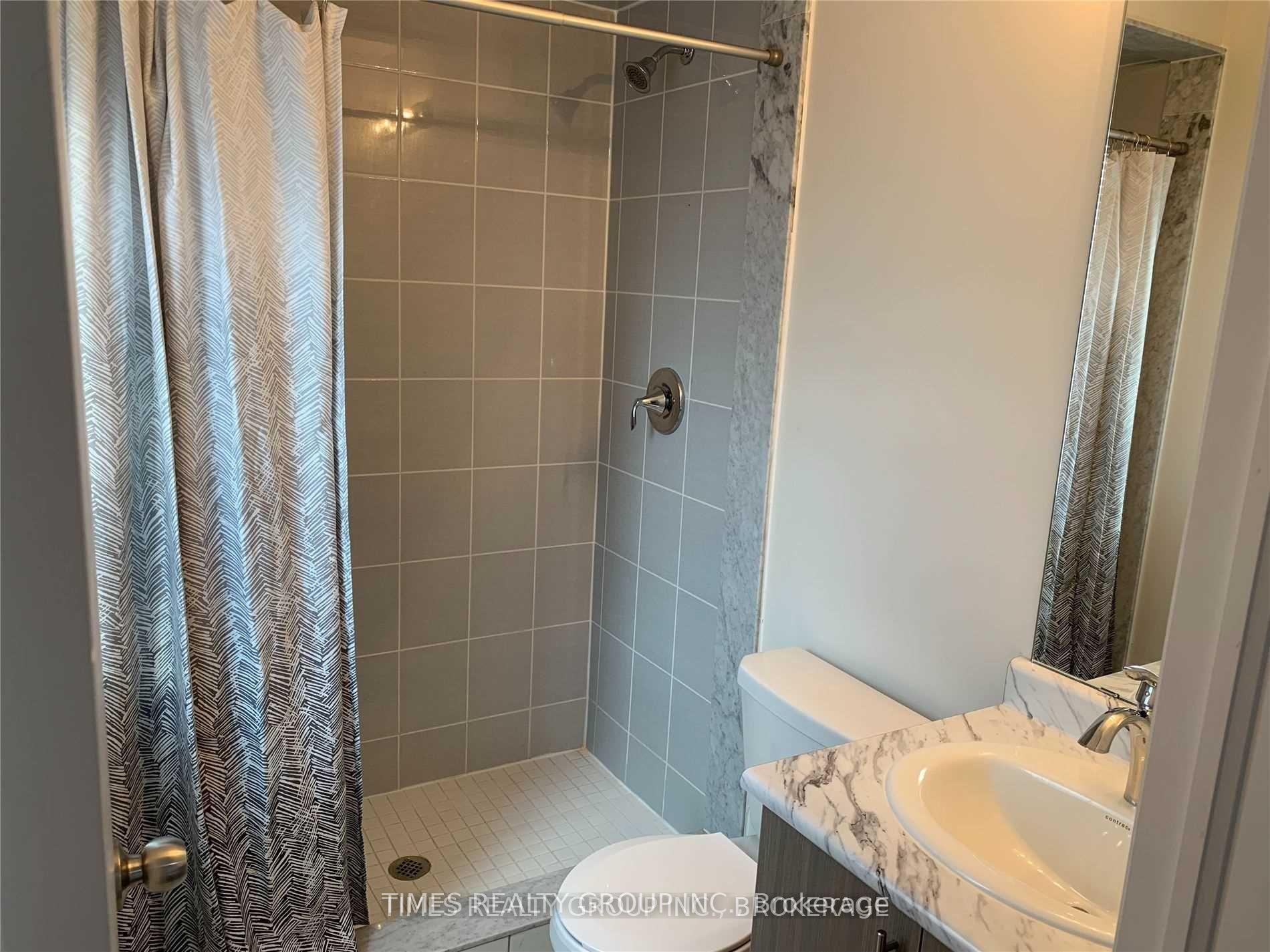 Photo 16 of 35 Bedford Estates Crescent, Barrie, Bayshore — HOMEH