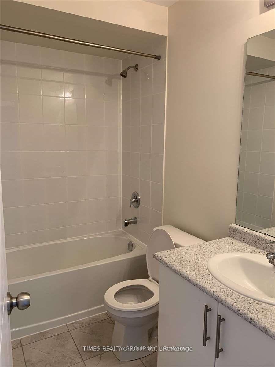Photo 22 of 35 Bedford Estates Crescent, Barrie, Bayshore — HOMEH
