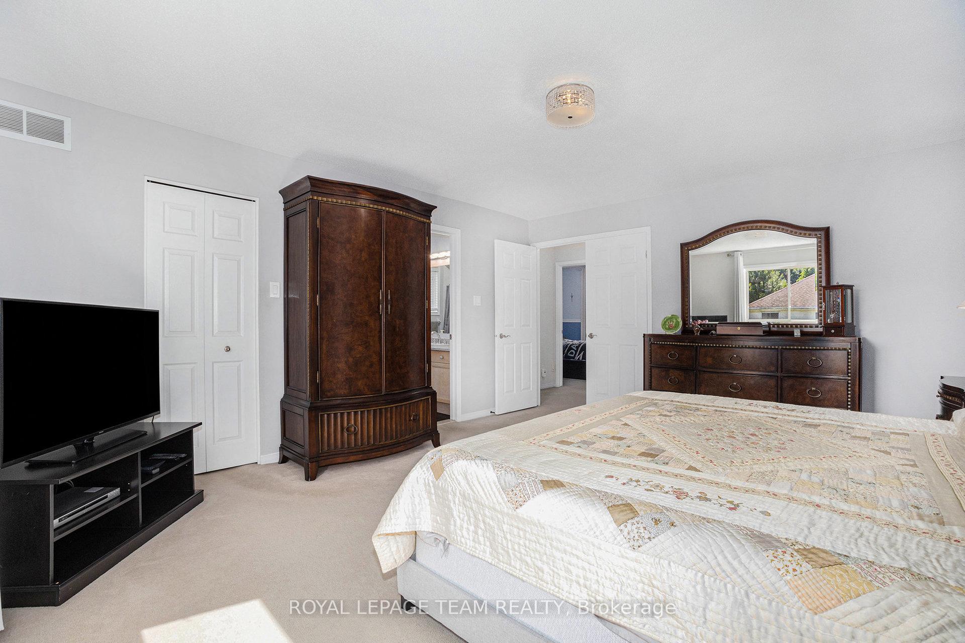 Photo 17 of 36 Nakota Way, Ottawa, Barrhaven - Longfields — HOMEH