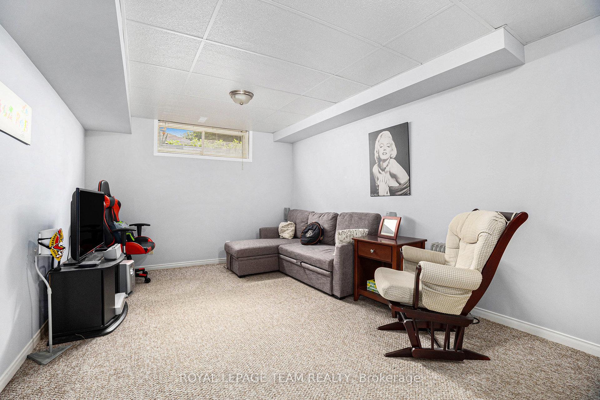 Photo 24 of 36 Nakota Way, Ottawa, Barrhaven - Longfields — HOMEH
