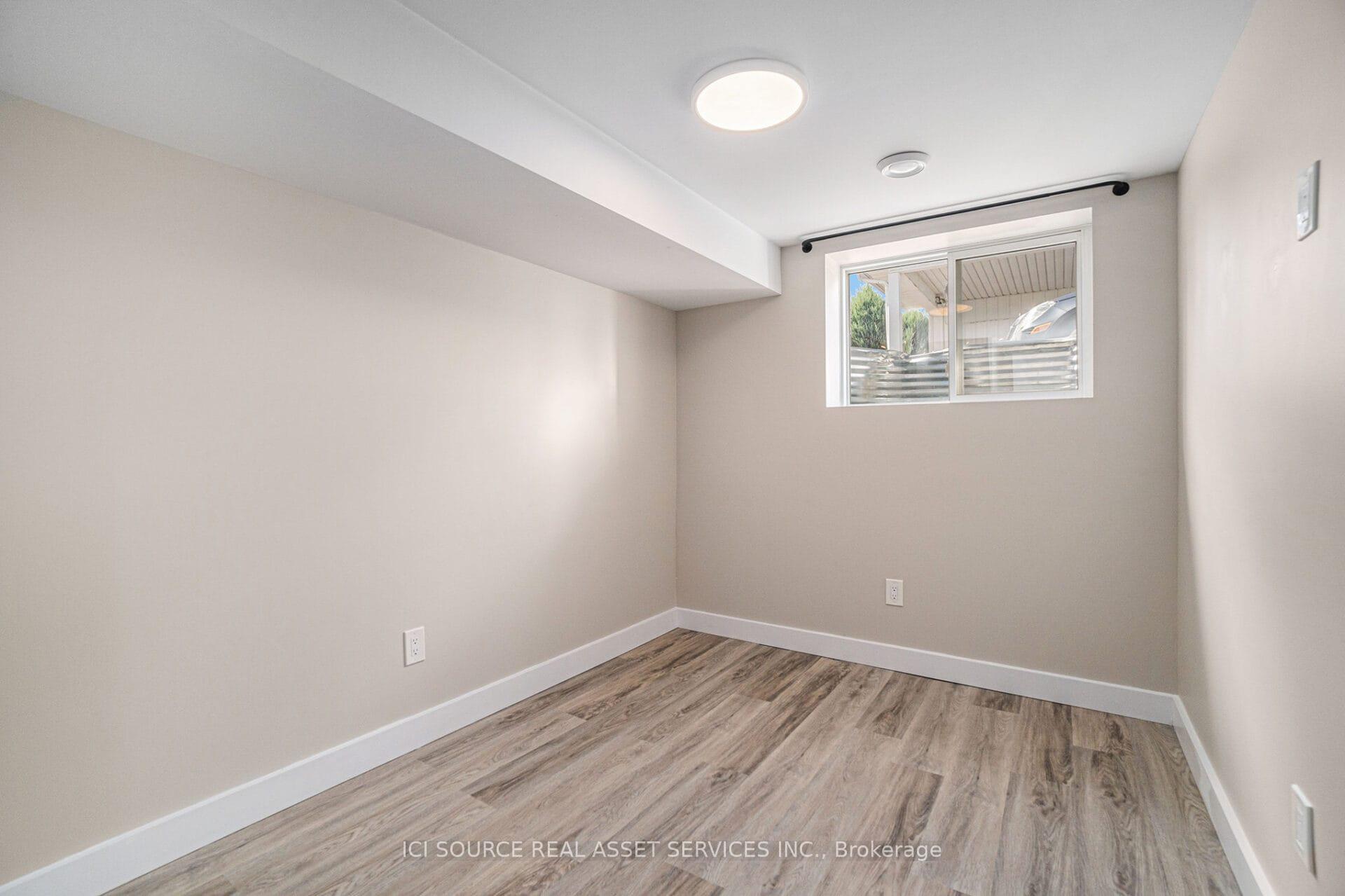 Photo 9 of Unit B, 17 Overlake Drive, Ottawa, Borden Farm/Stewart Farm/Carleton Heights/Parkwood Hills — HOMEH