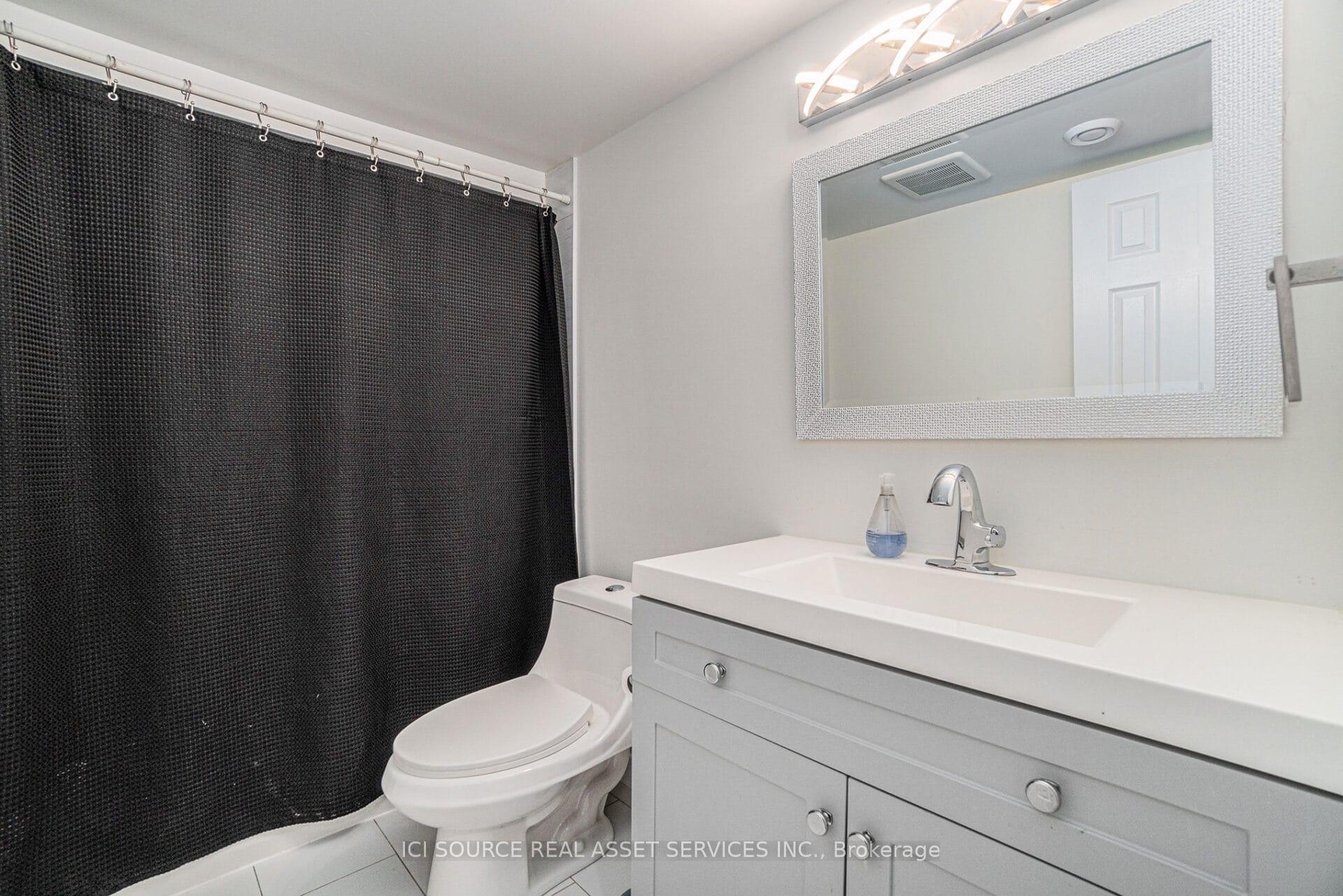 Photo 13 of Unit B, 17 Overlake Drive, Ottawa, Borden Farm/Stewart Farm/Carleton Heights/Parkwood Hills — HOMEH