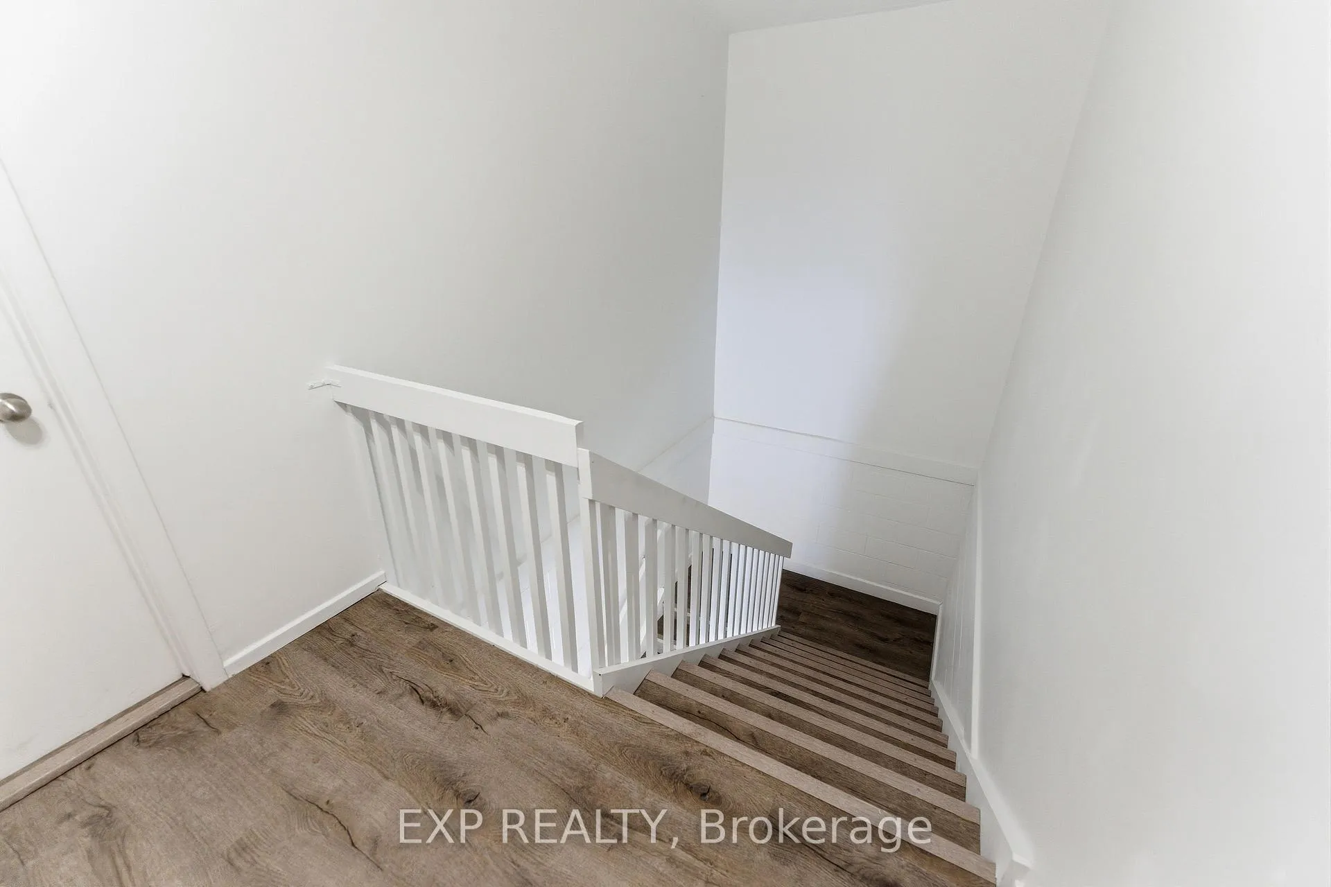 Photo 2 of Unit 202, 261 Longueuil Street, Champlain, L'Orignal — HOMEH