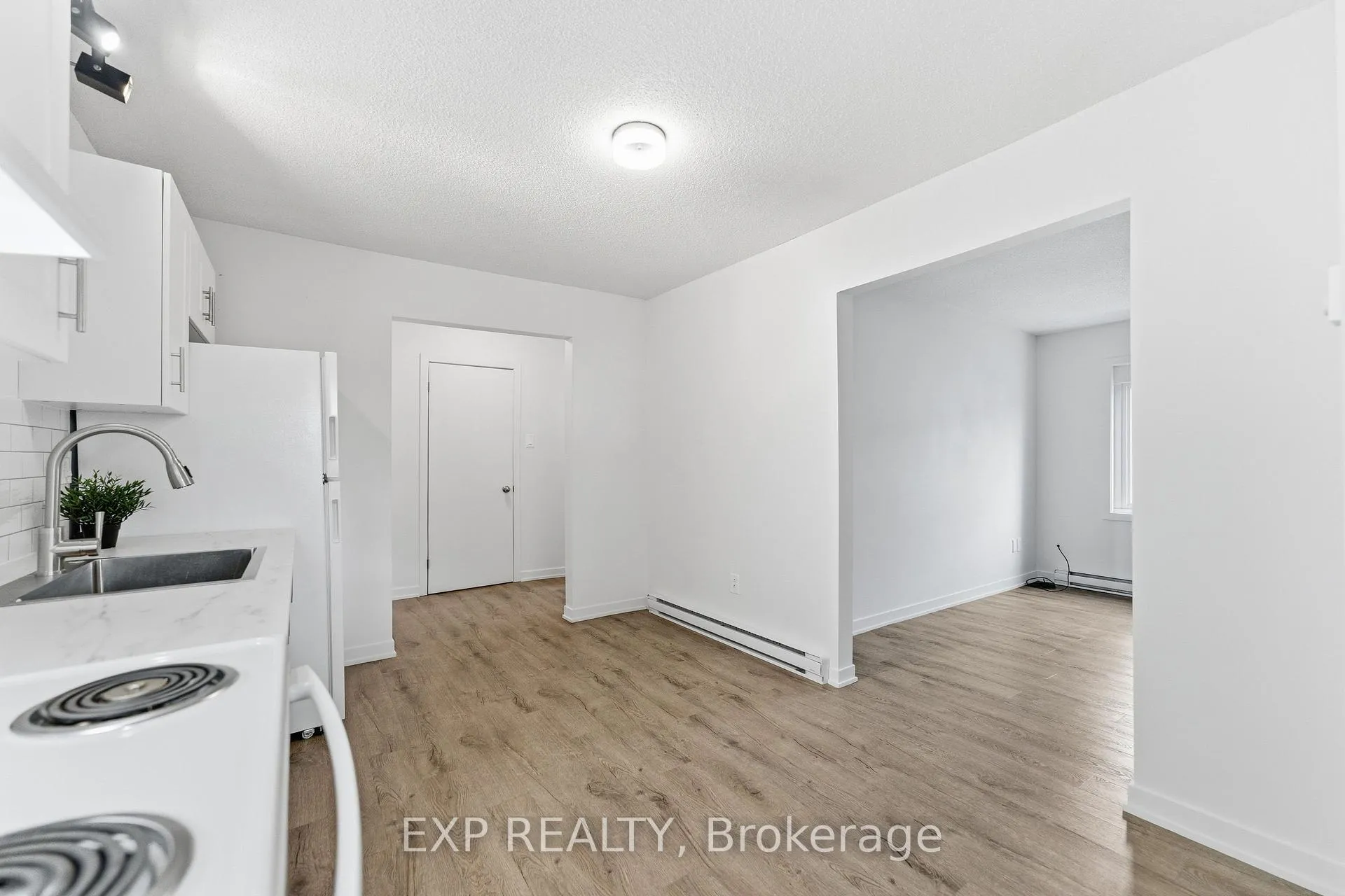 Photo 5 of Unit 202, 261 Longueuil Street, Champlain, L'Orignal — HOMEH