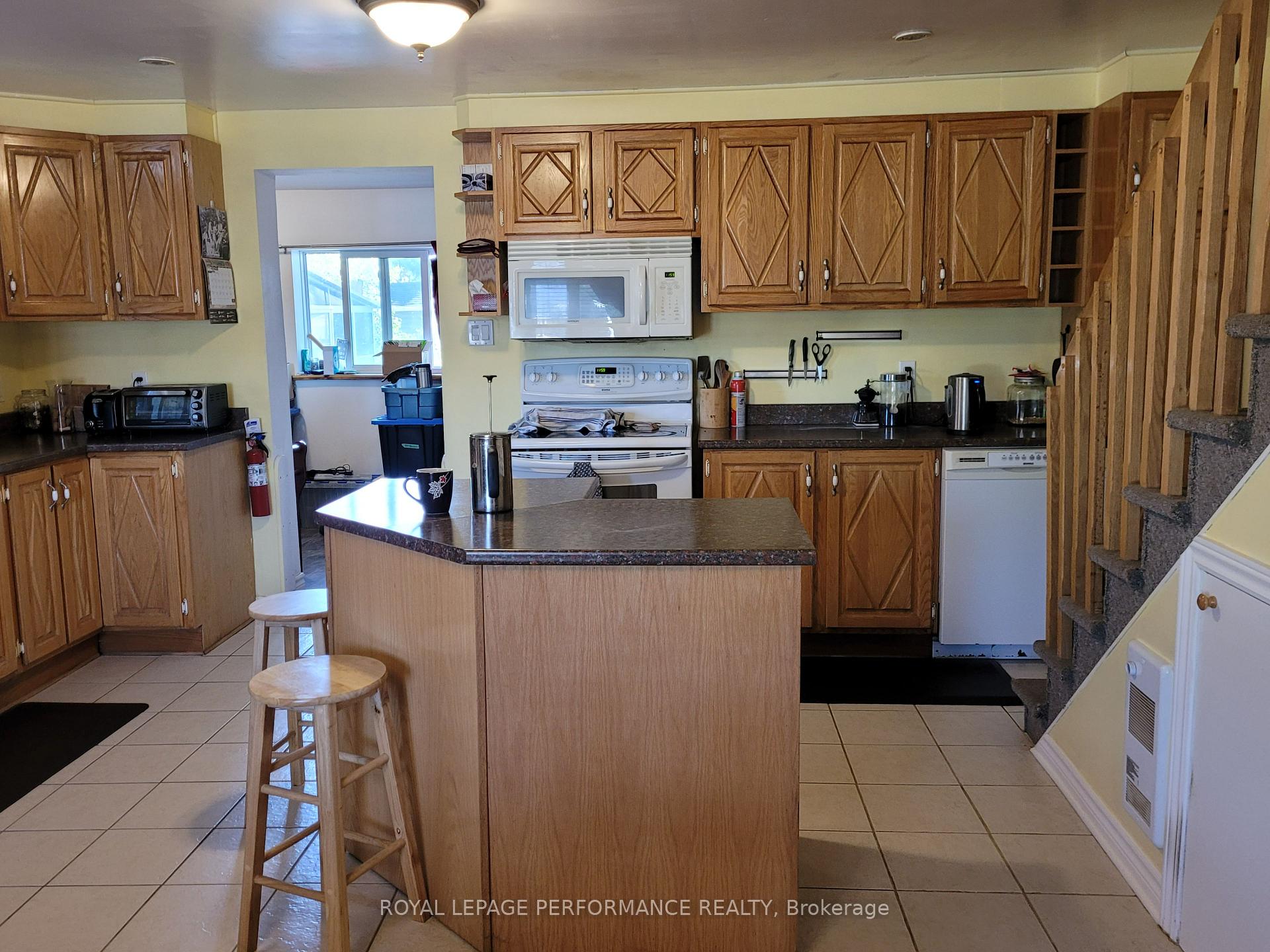 Photo 7 of 975 Queen Street, Champlain, L'Orignal — HOMEH