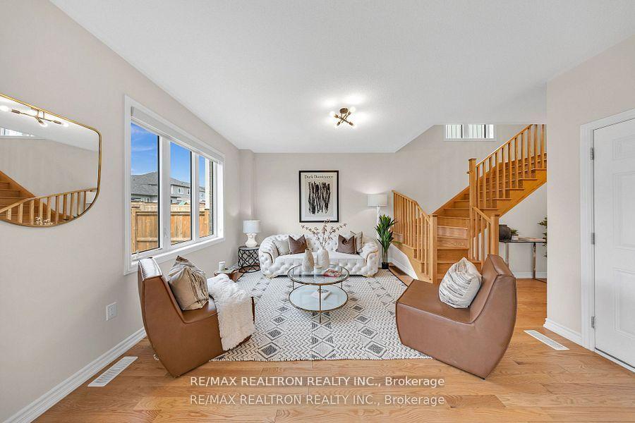 Photo 2 of 62 Northhill Avenue, Cavan Monaghan, Cavan Twp — HOMEH