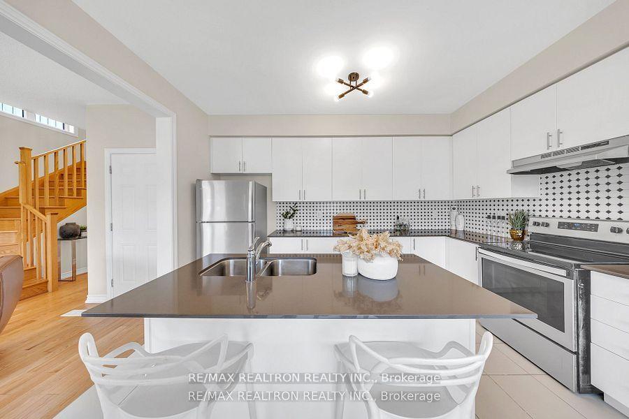 Photo 8 of 62 Northhill Avenue, Cavan Monaghan, Cavan Twp — HOMEH