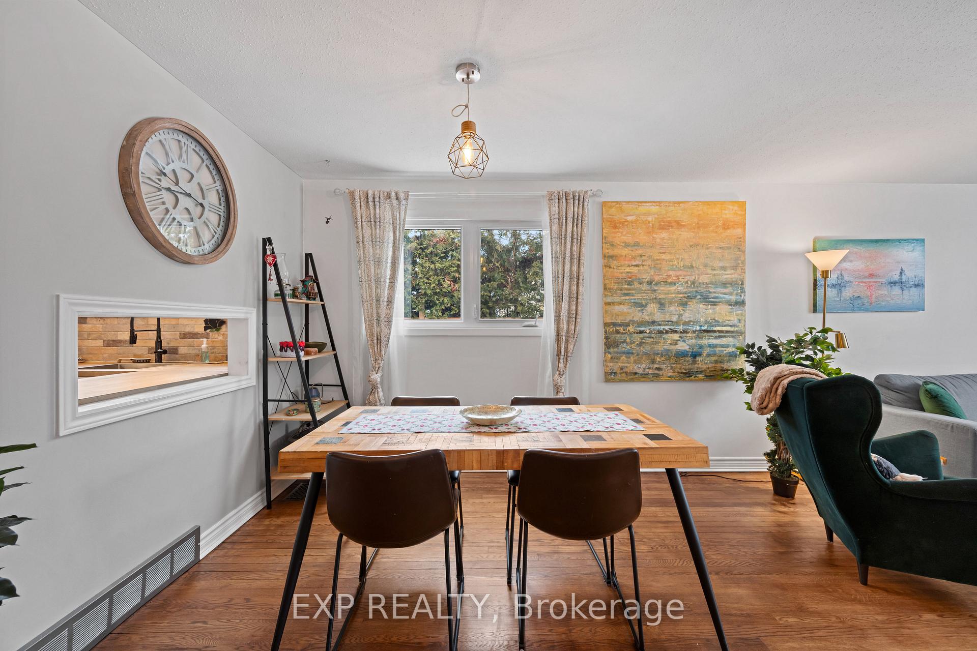 Photo 4 of 26 Leeming Drive, Ottawa, Crystal Beach — HOMEH