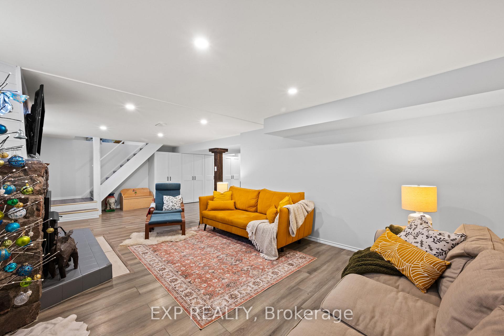 Photo 18 of 26 Leeming Drive, Ottawa, Crystal Beach — HOMEH