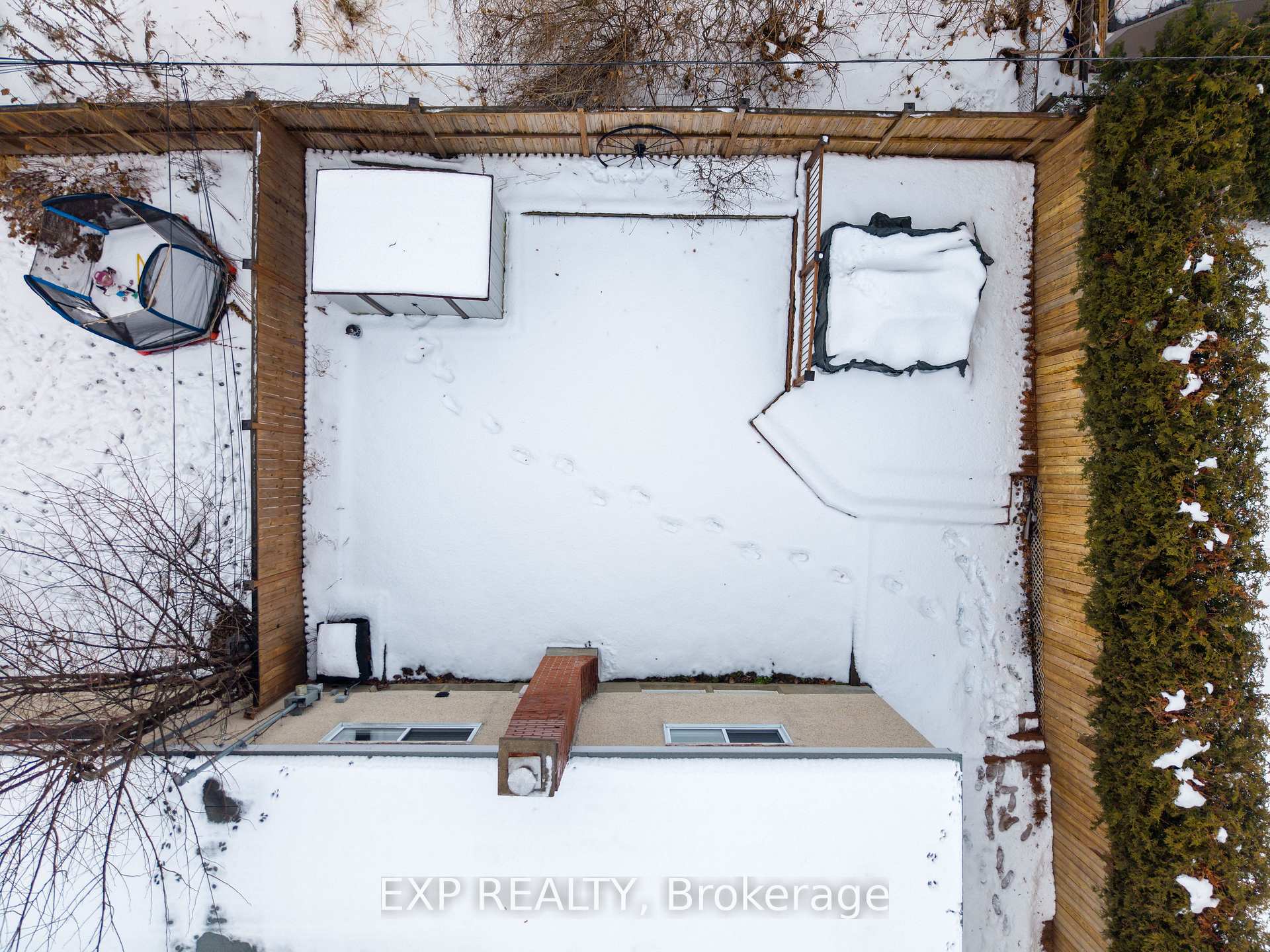 Photo 35 of 26 Leeming Drive, Ottawa, Crystal Beach — HOMEH