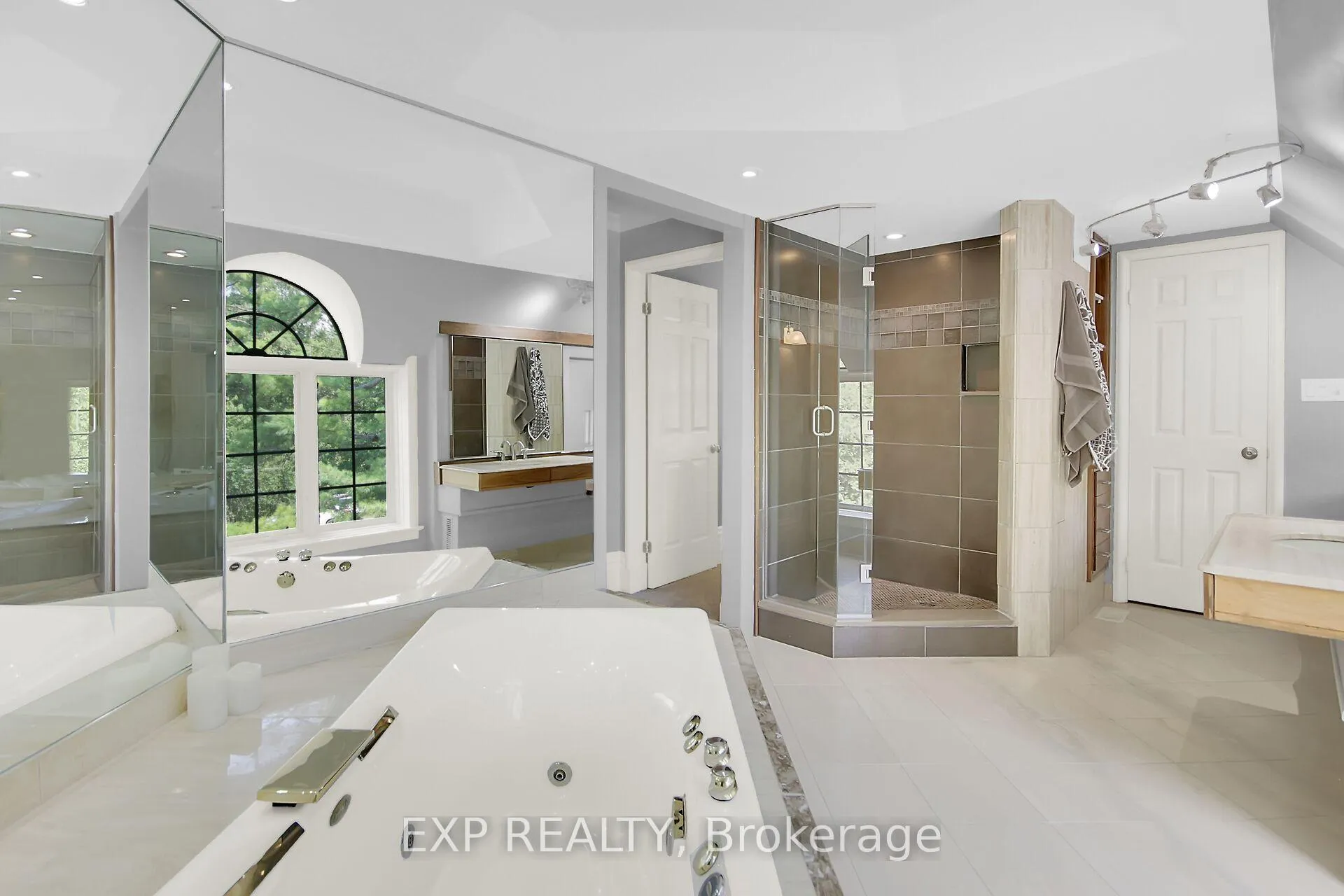 Photo 21 of 3554 Vaughan Side Road, Ottawa, Huntley Ward (North West) — HOMEH