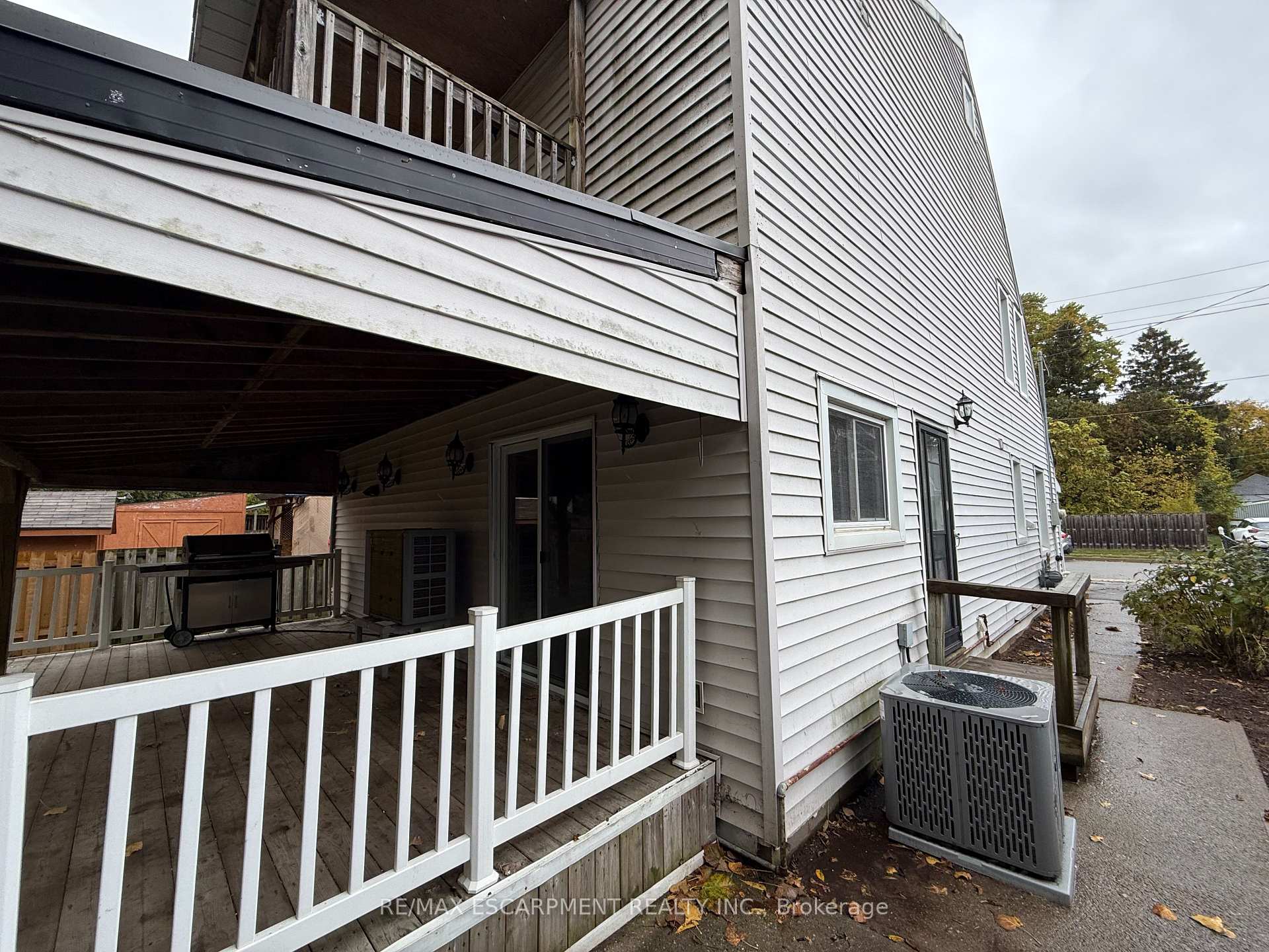 Photo 29 of 106 Aberdeen Avenue, Brantford — HOMEH