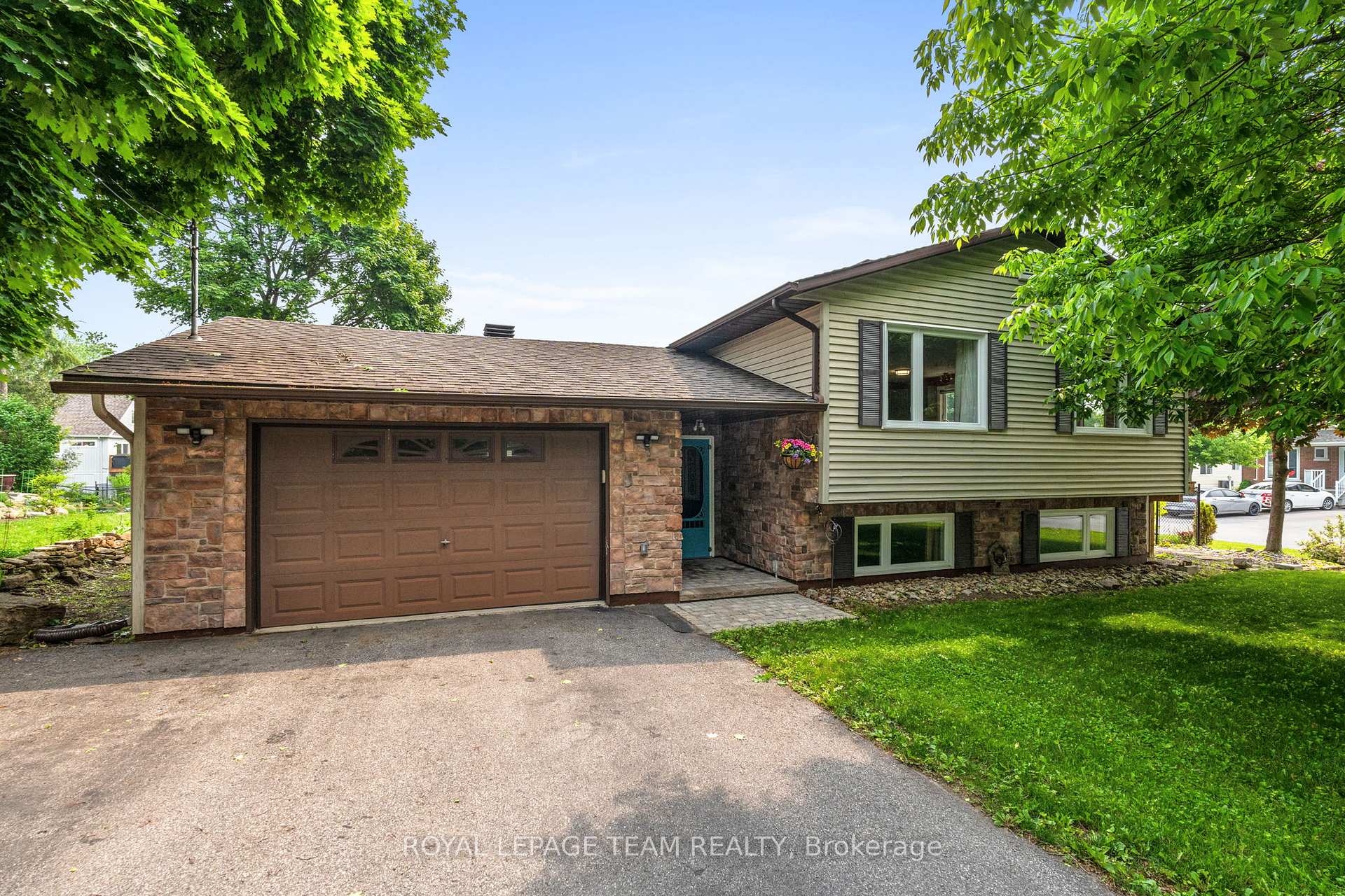 Photo 1 of 105 Campbell Street, Carleton Place — HOMEH