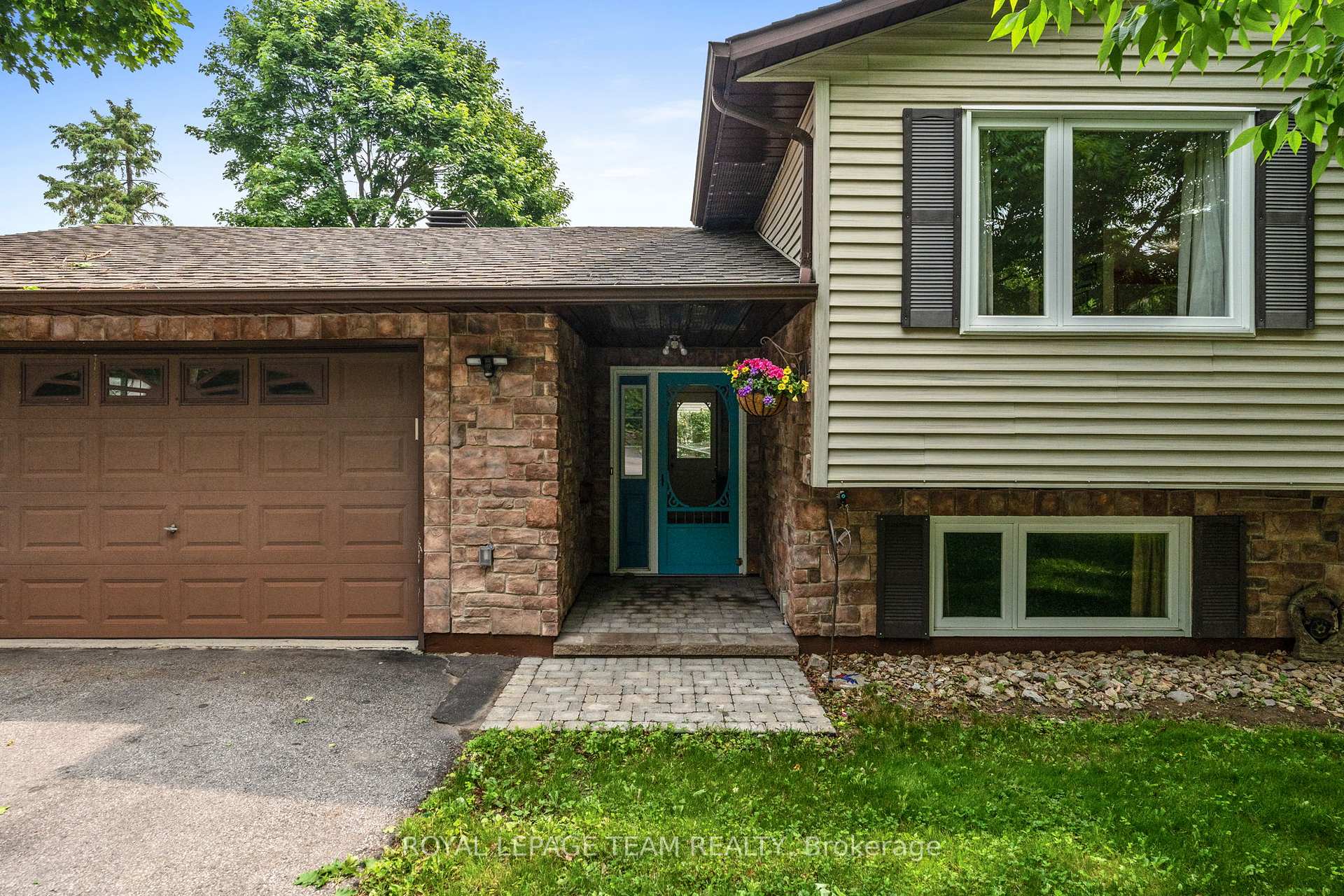 Photo 9 of 105 Campbell Street, Carleton Place — HOMEH
