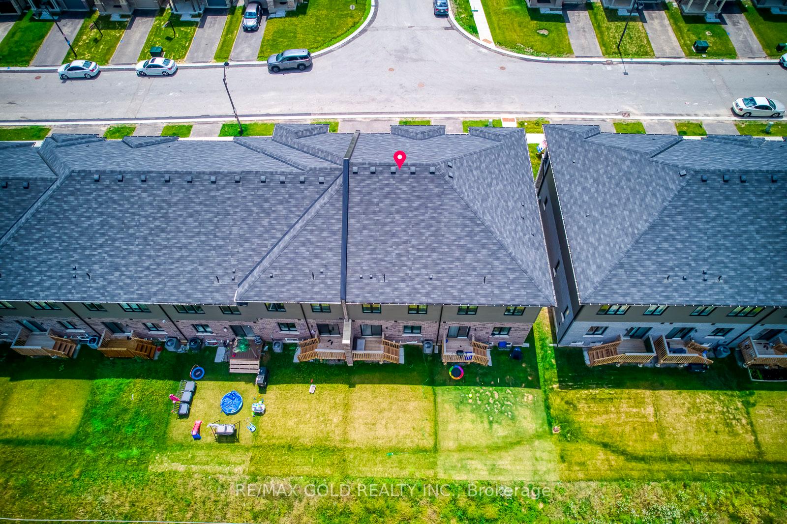 Photo 3 of 43 George Brier Drive W, Brant, Paris — HOMEH
