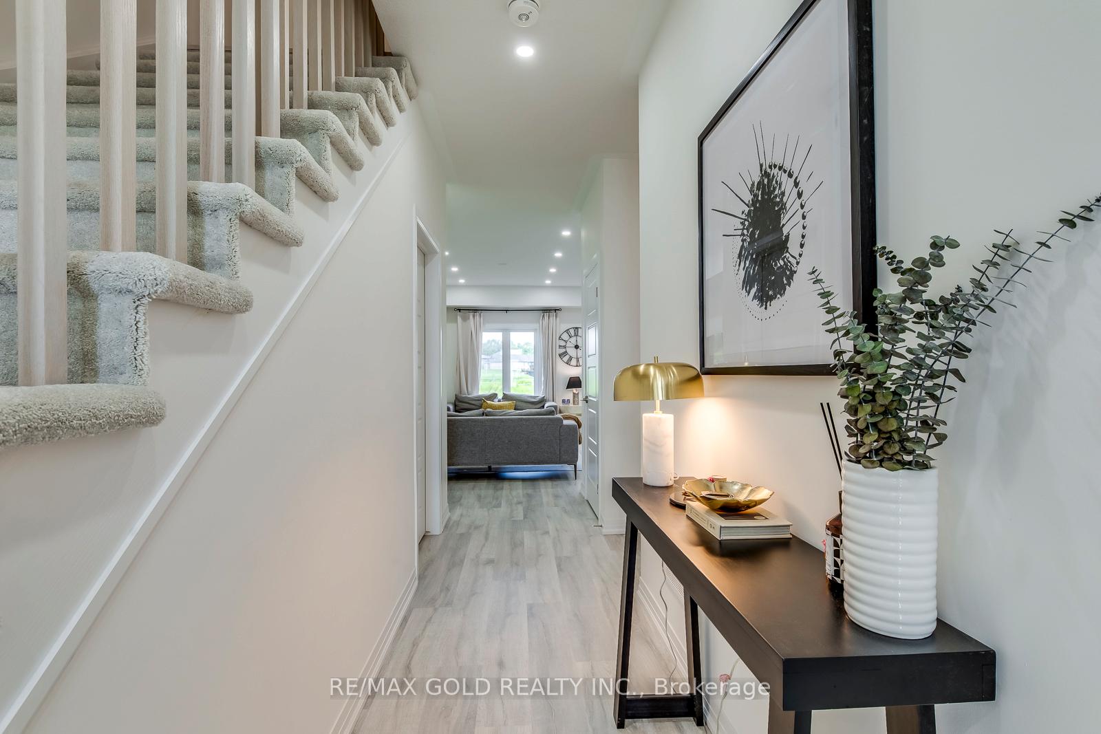 Photo 14 of 43 George Brier Drive W, Brant, Paris — HOMEH