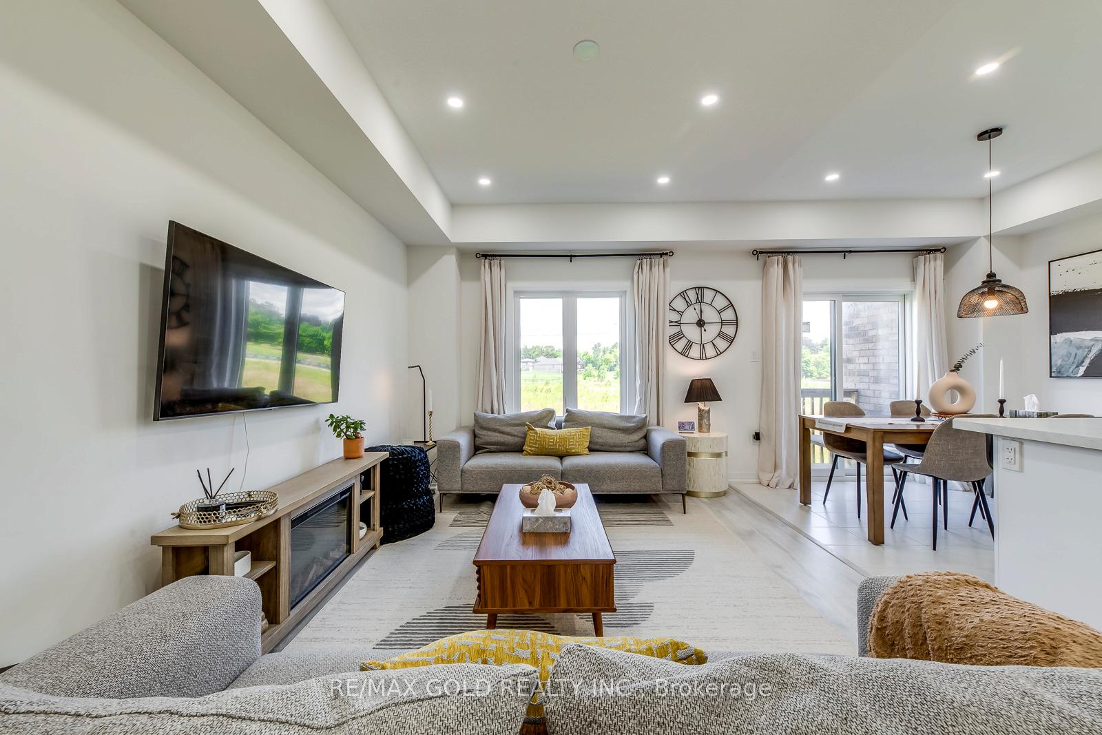 Photo 8 of 43 George Brier Drive W, Brant, Paris — HOMEH
