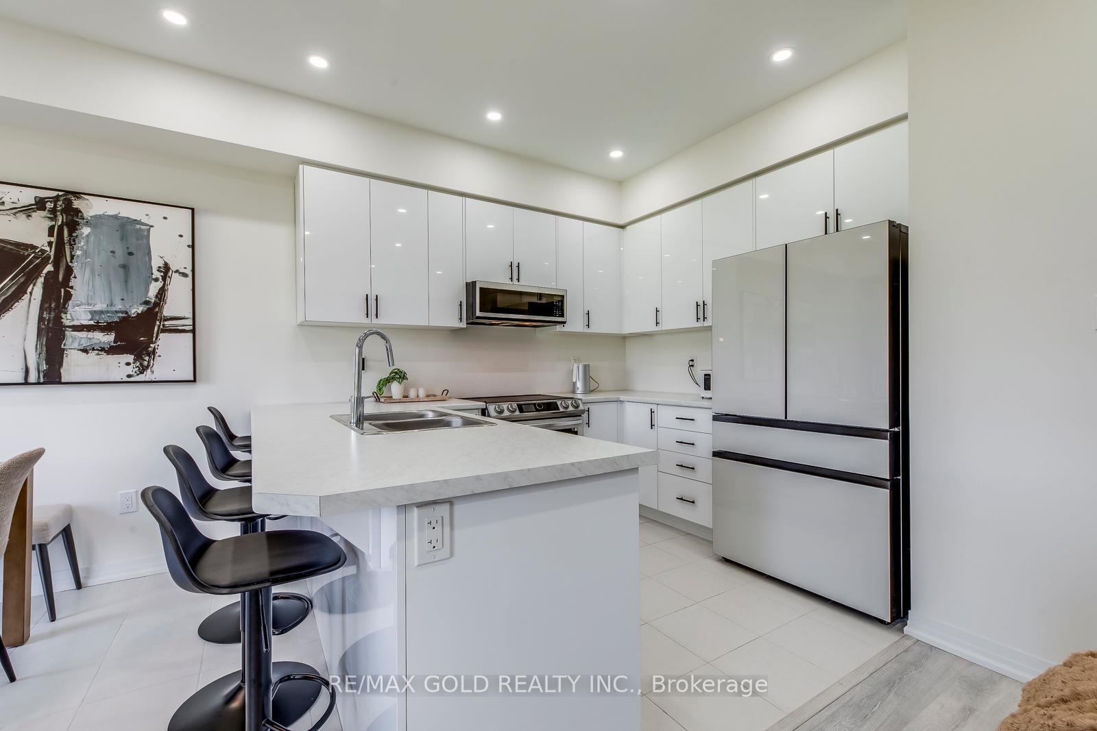 Photo 11 of 43 George Brier Drive W, Brant, Paris — HOMEH