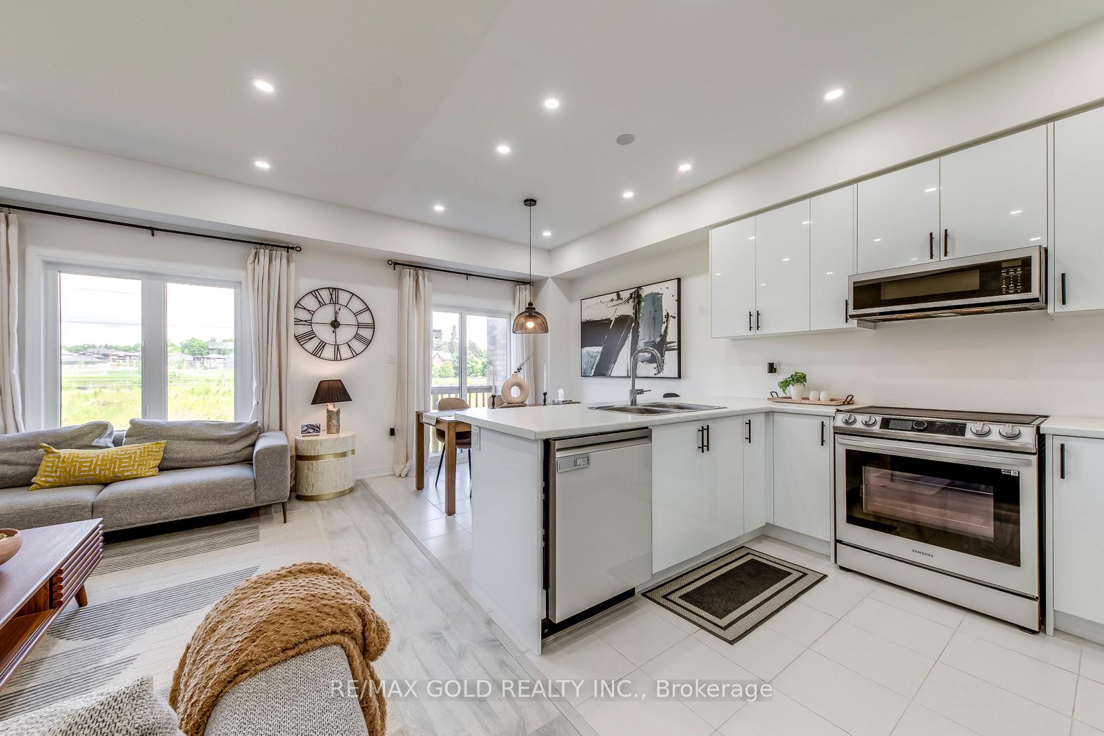 Photo 13 of 43 George Brier Drive W, Brant, Paris — HOMEH