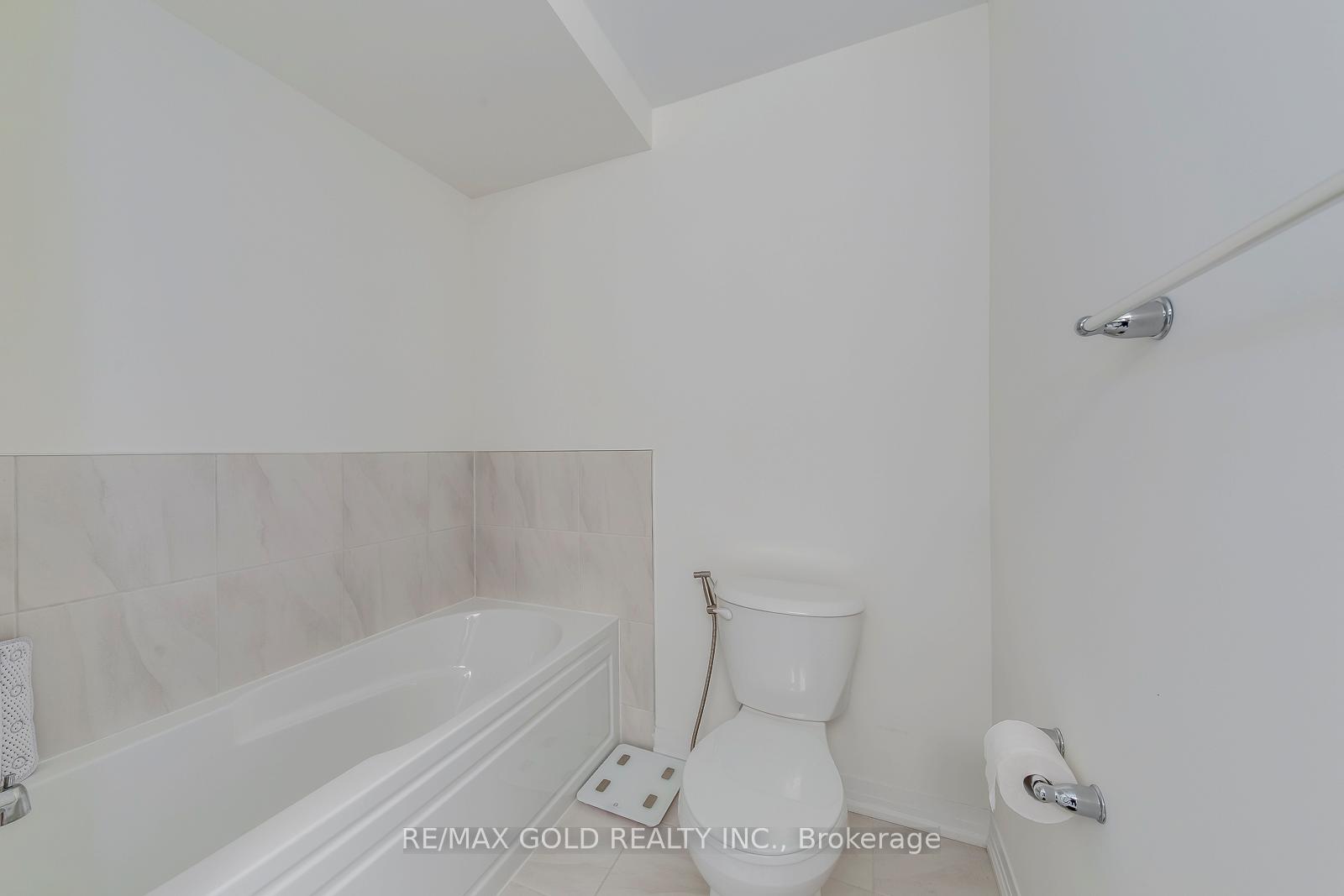 Photo 27 of 43 George Brier Drive W, Brant, Paris — HOMEH
