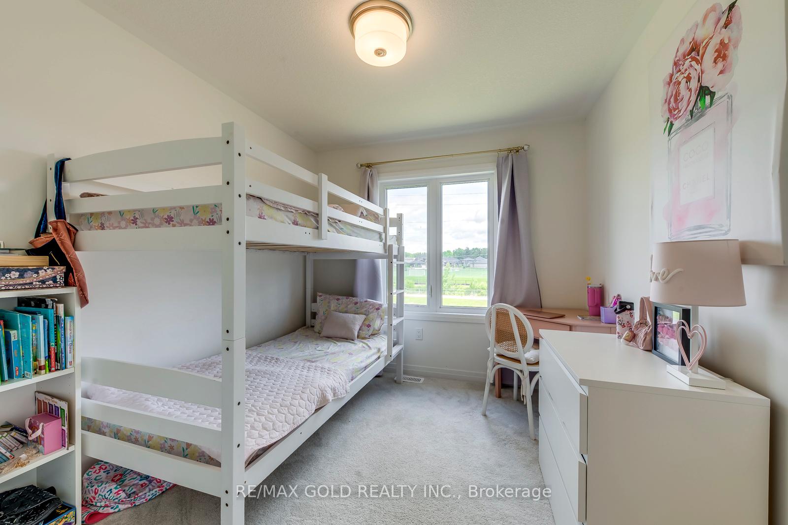 Photo 29 of 43 George Brier Drive W, Brant, Paris — HOMEH