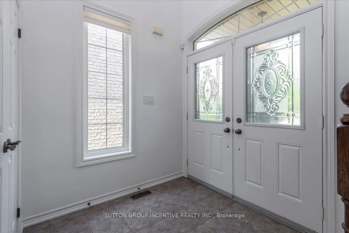 Photo 5 of 169 Birkhall Place, Barrie, Innis-Shore — HOMEH