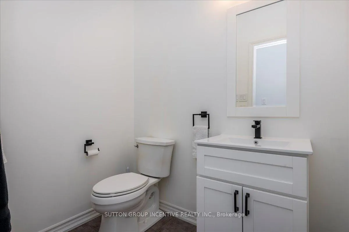Photo 10 of 169 Birkhall Place, Barrie, Innis-Shore — HOMEH