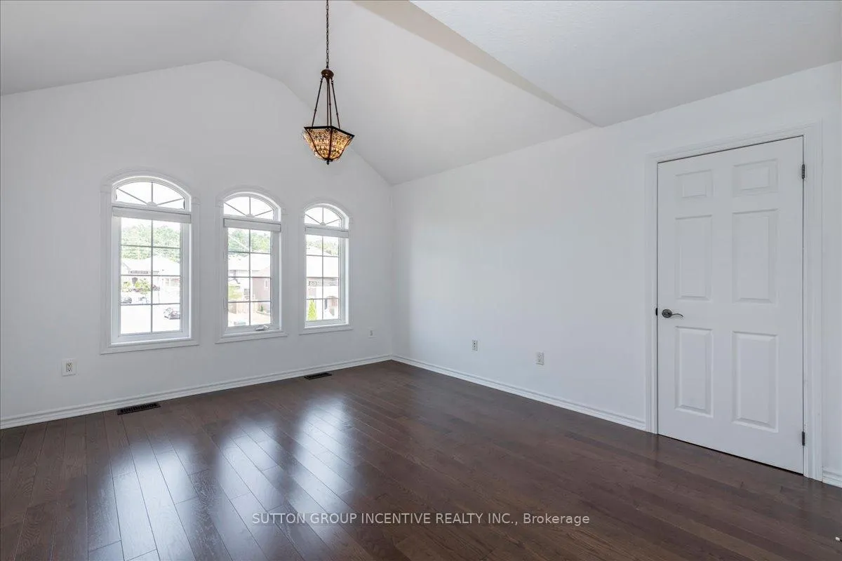 Photo 21 of 169 Birkhall Place, Barrie, Innis-Shore — HOMEH