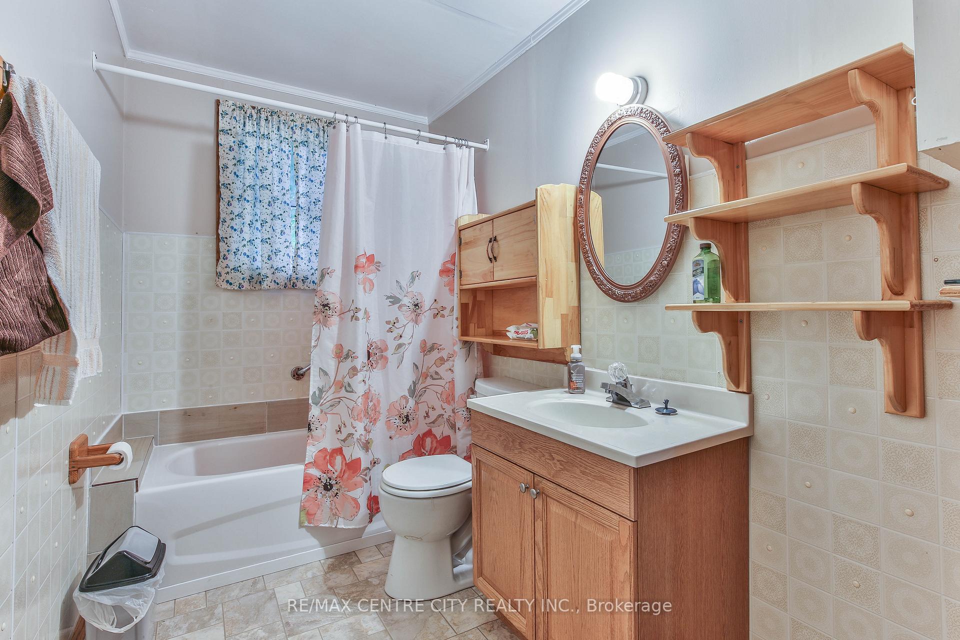 Photo 13 of 121 St Andrew Street, Aylmer — HOMEH