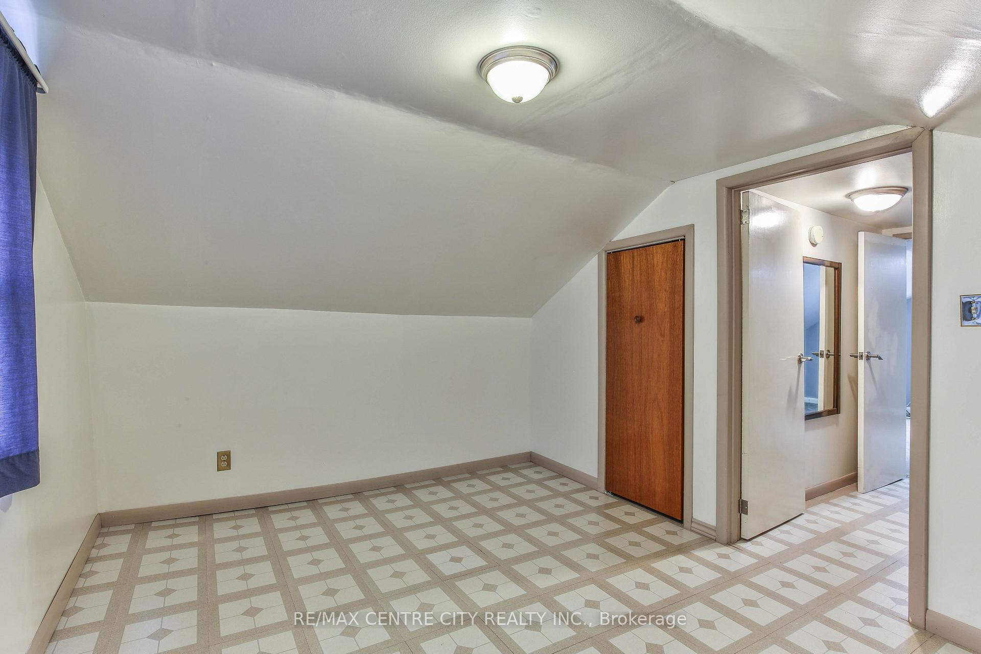 Photo 26 of 121 St Andrew Street, Aylmer — HOMEH