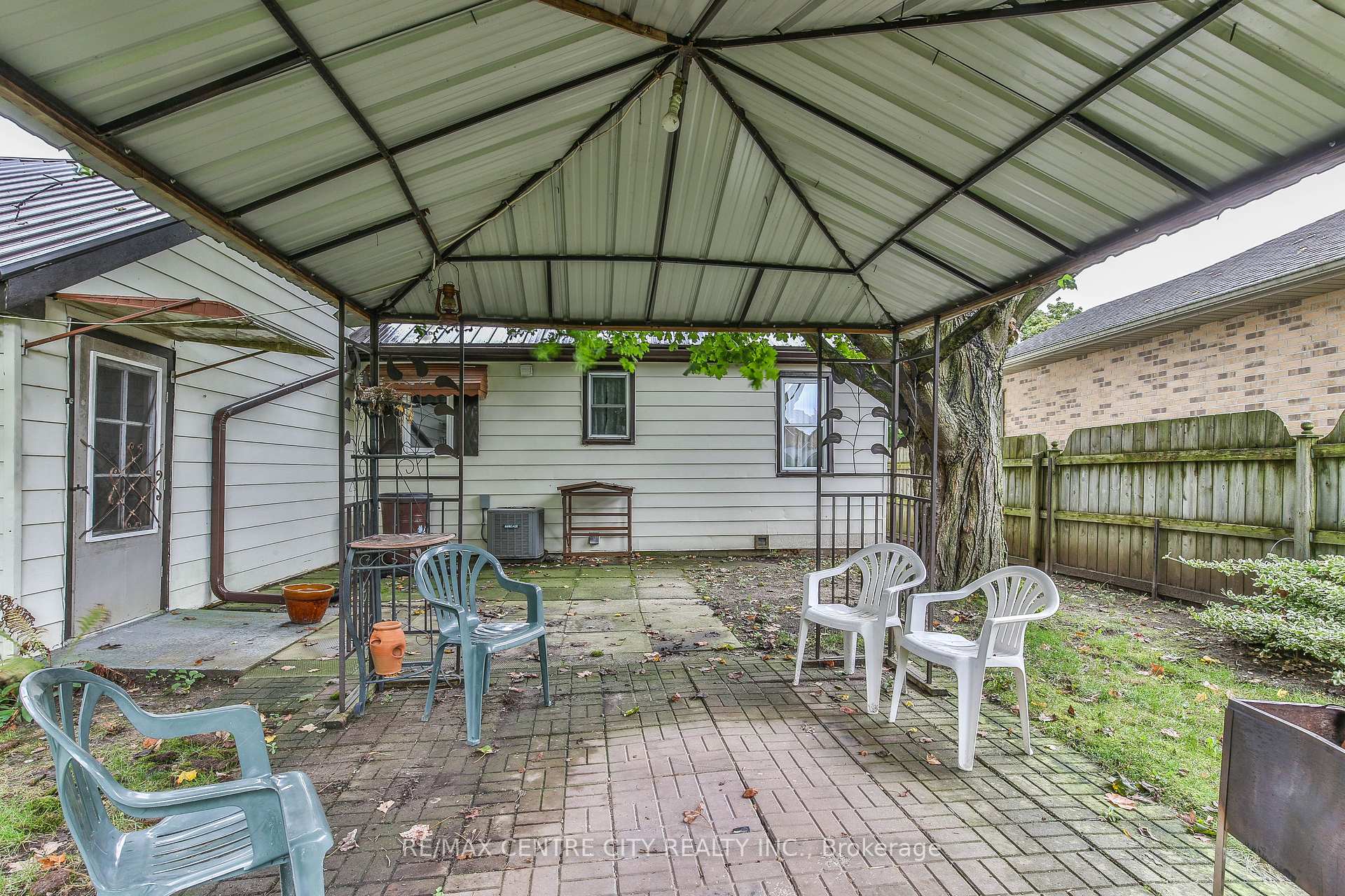 Photo 29 of 121 St Andrew Street, Aylmer — HOMEH