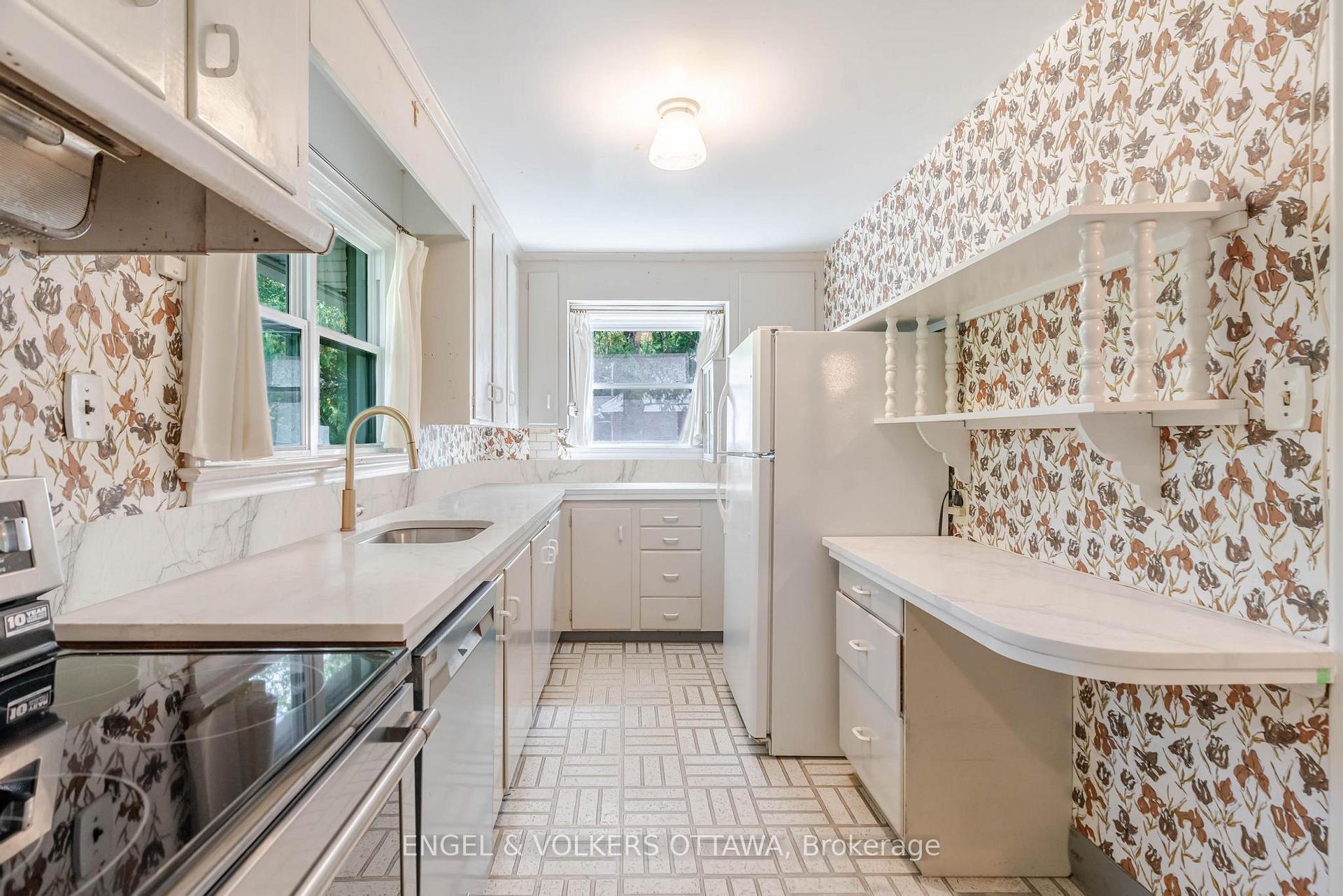 Photo 7 of 23 Trillium Avenue, Ottawa, City View/Skyline/Fisher Heights/Parkwood Hills — HOMEH
