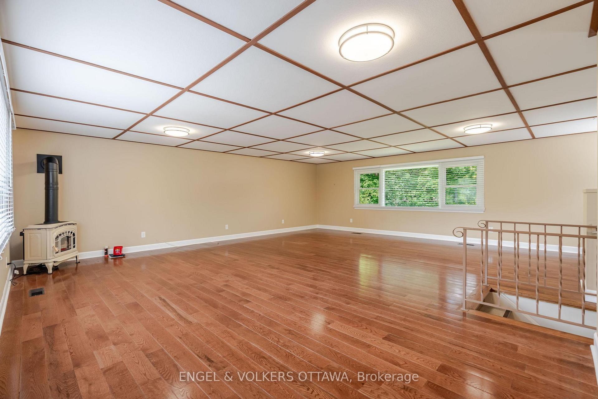 Photo 33 of 23 Trillium Avenue, Ottawa, City View/Skyline/Fisher Heights/Parkwood Hills — HOMEH