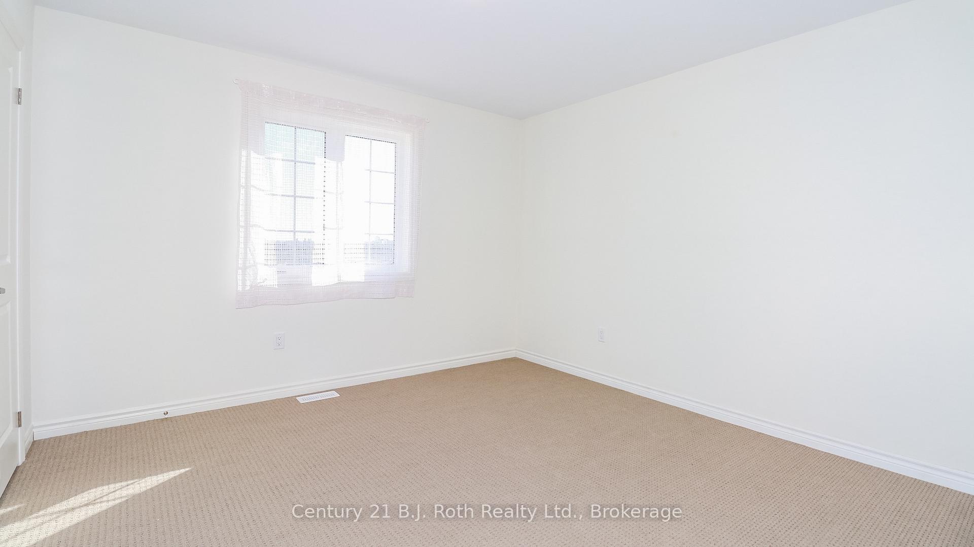 Photo 7 of 243 McKenzie Drive, Clearview, Stayner — HOMEH