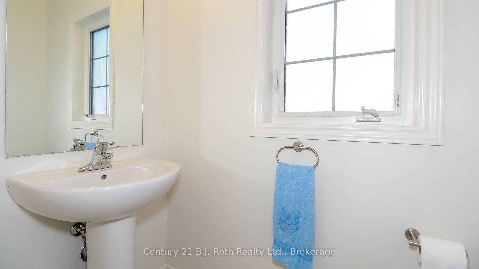 Photo 21 of 243 McKenzie Drive, Clearview, Stayner — HOMEH