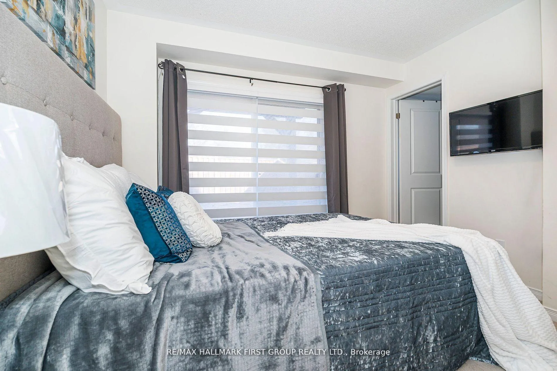 Photo 25 of 11 Graywardine Lane, Ajax, Northeast Ajax — HOMEH