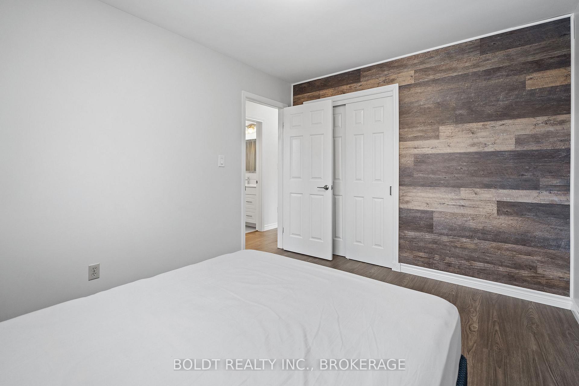 Photo 14 of 12 Little Forks Square, St. Catharines, Lakeport — HOMEH