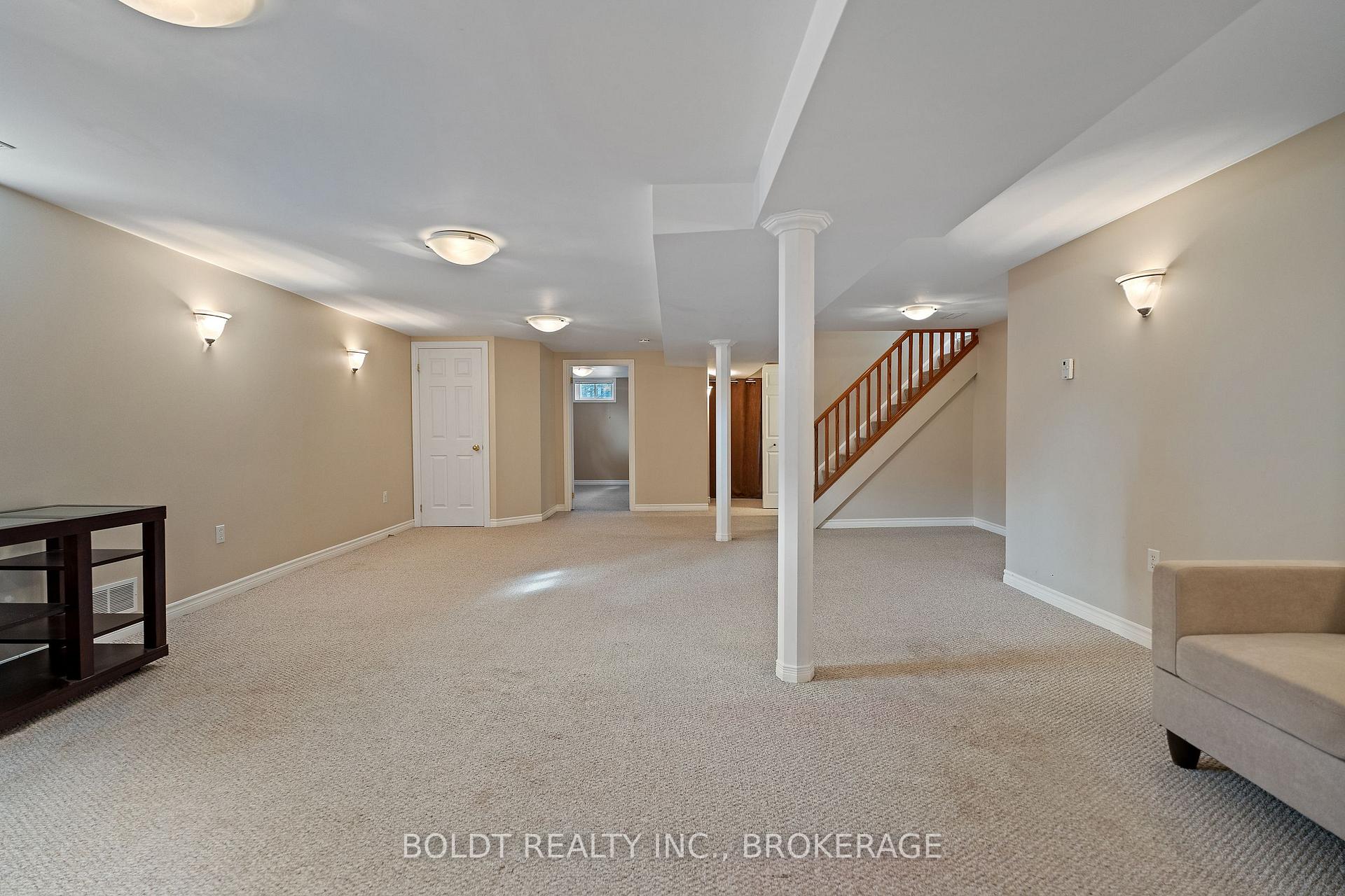 Photo 20 of 12 Little Forks Square, St. Catharines, Lakeport — HOMEH