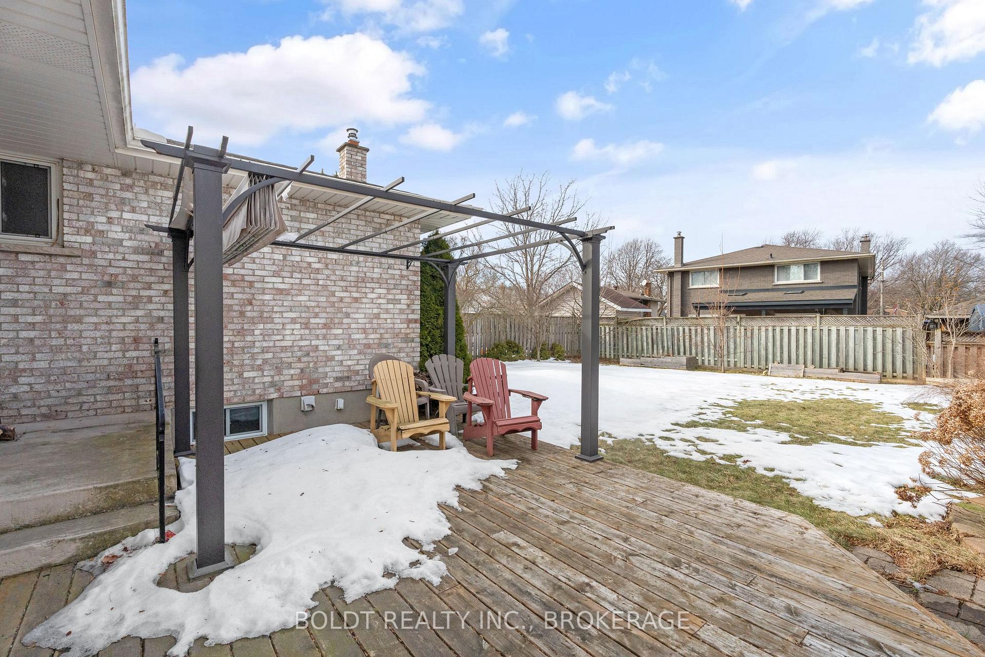 Photo 27 of 12 Little Forks Square, St. Catharines, Lakeport — HOMEH