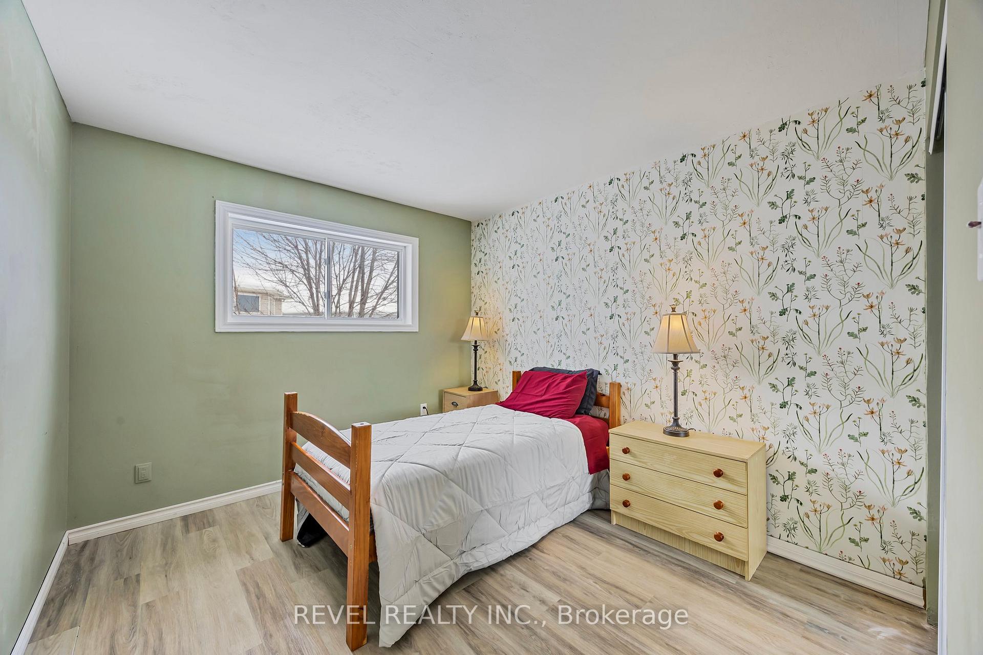 Photo 16 of 12 Ward Drive, Barrie, Painswick North — HOMEH